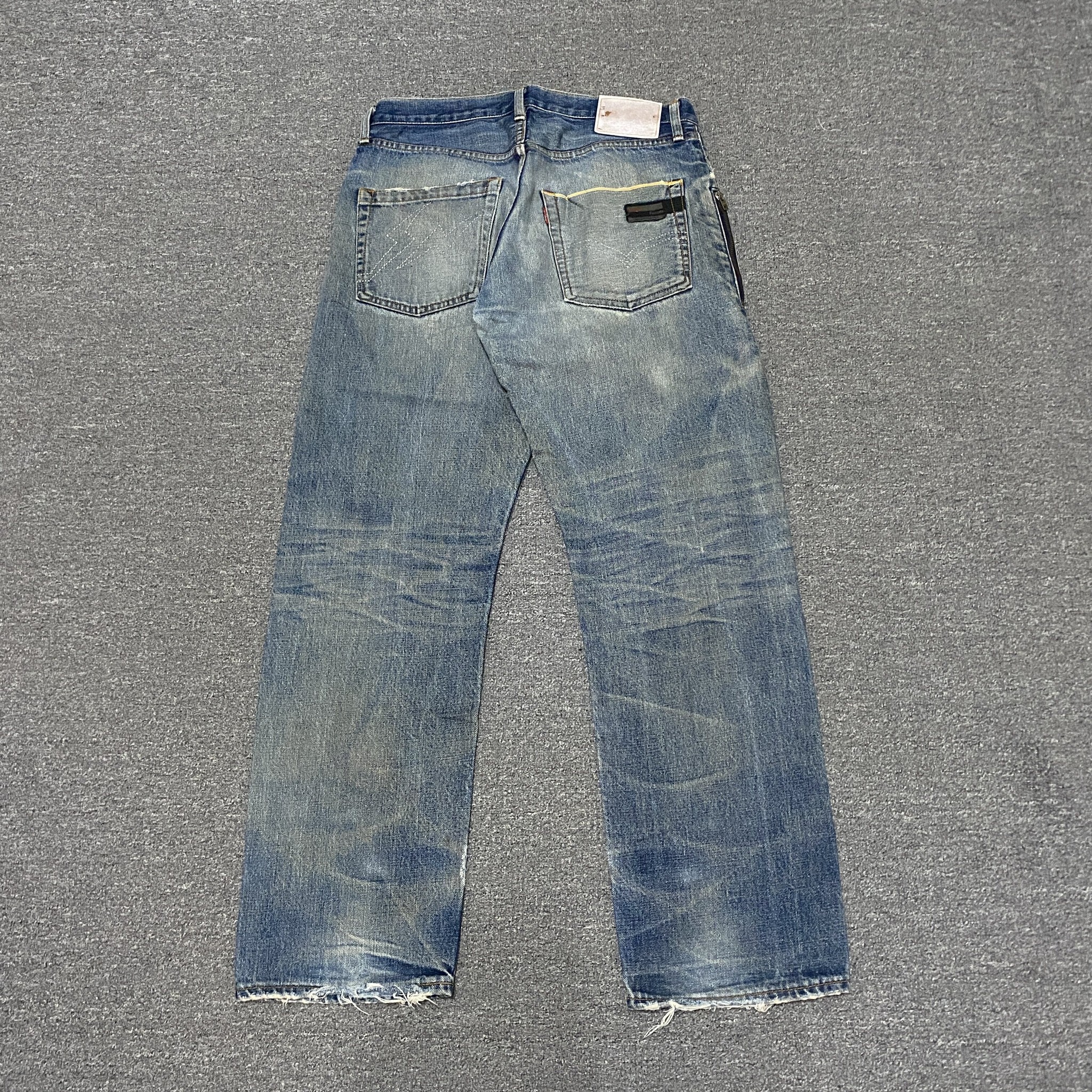 Levi's Fenom 505 Distressed Jeans — front