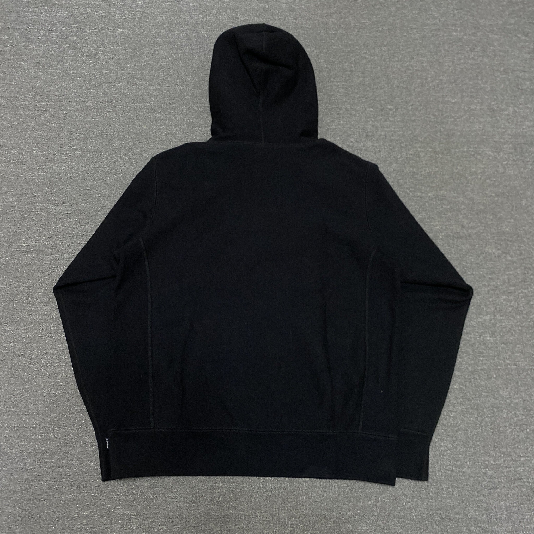 Supreme 17FW BOGO Hoodie — front