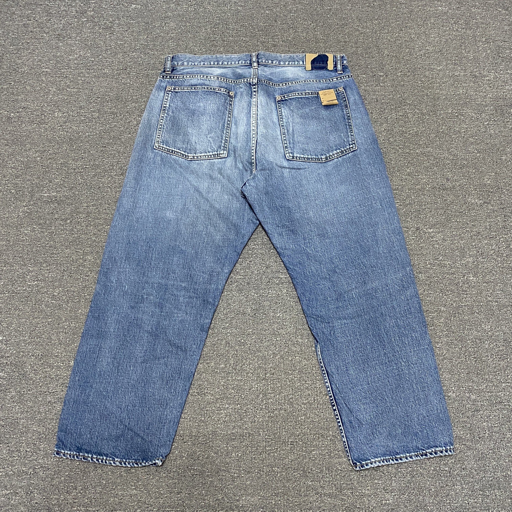 MADNESS 22SS Dual-Cut Blue Jeans — detail