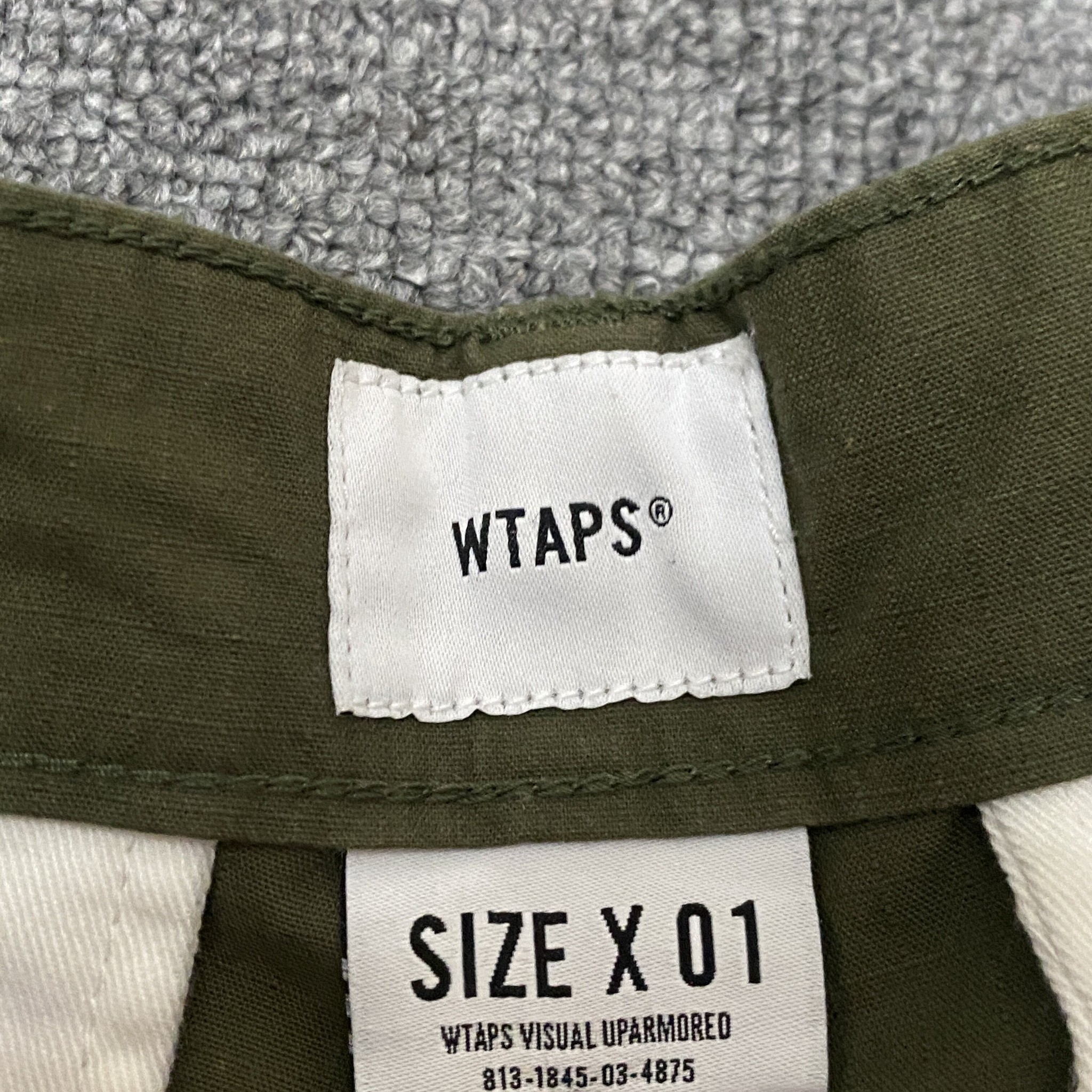 WTAPS 17AW Olive Cargo Shorts — detail