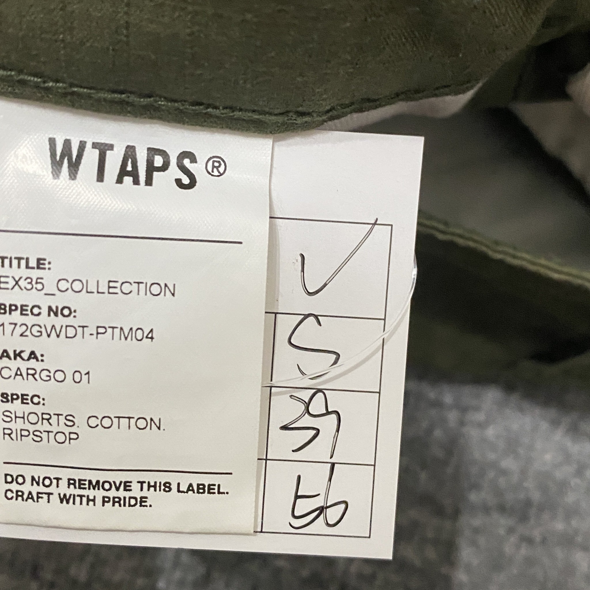 WTAPS 17AW Olive Cargo Shorts — back