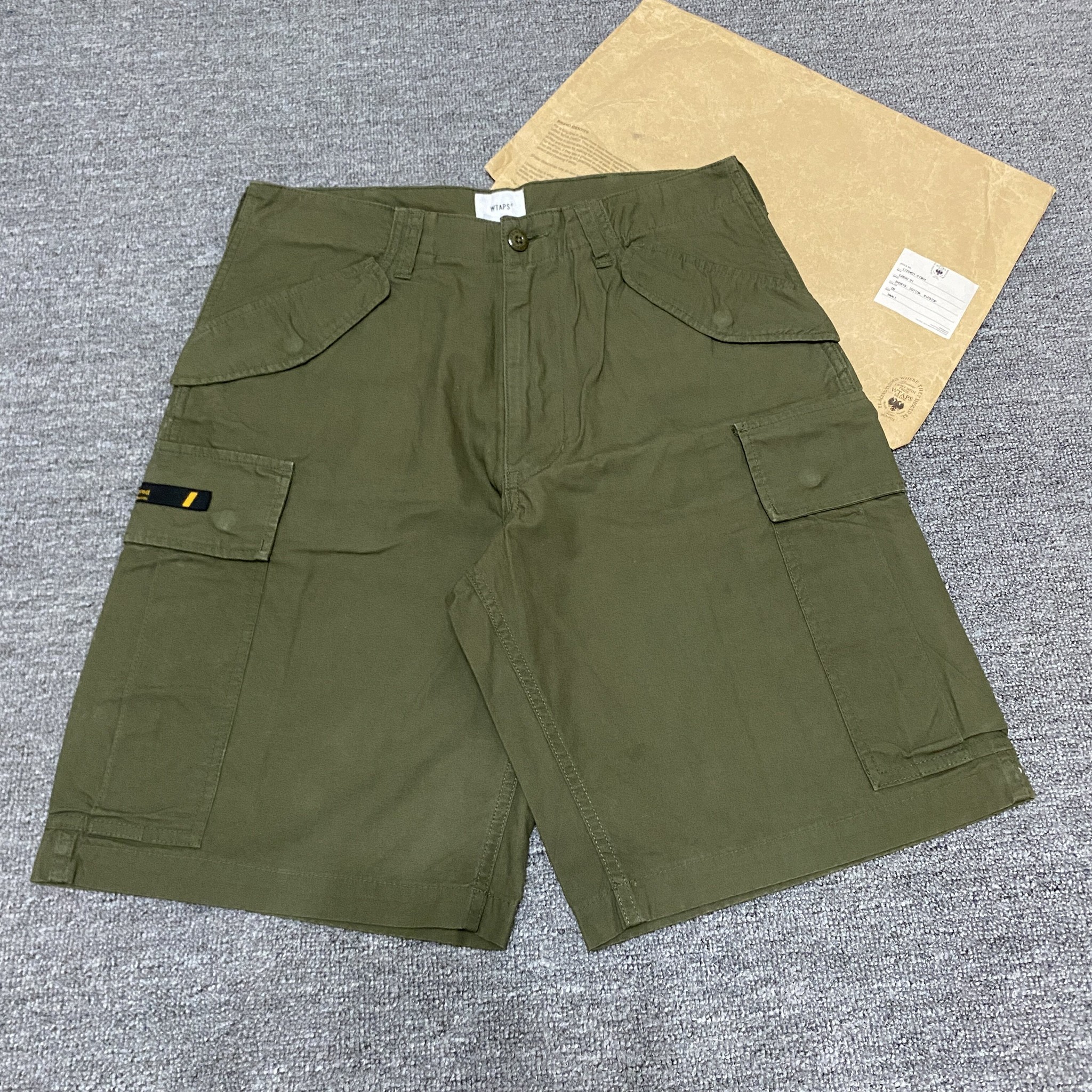 WTAPS 17AW Olive Cargo Shorts