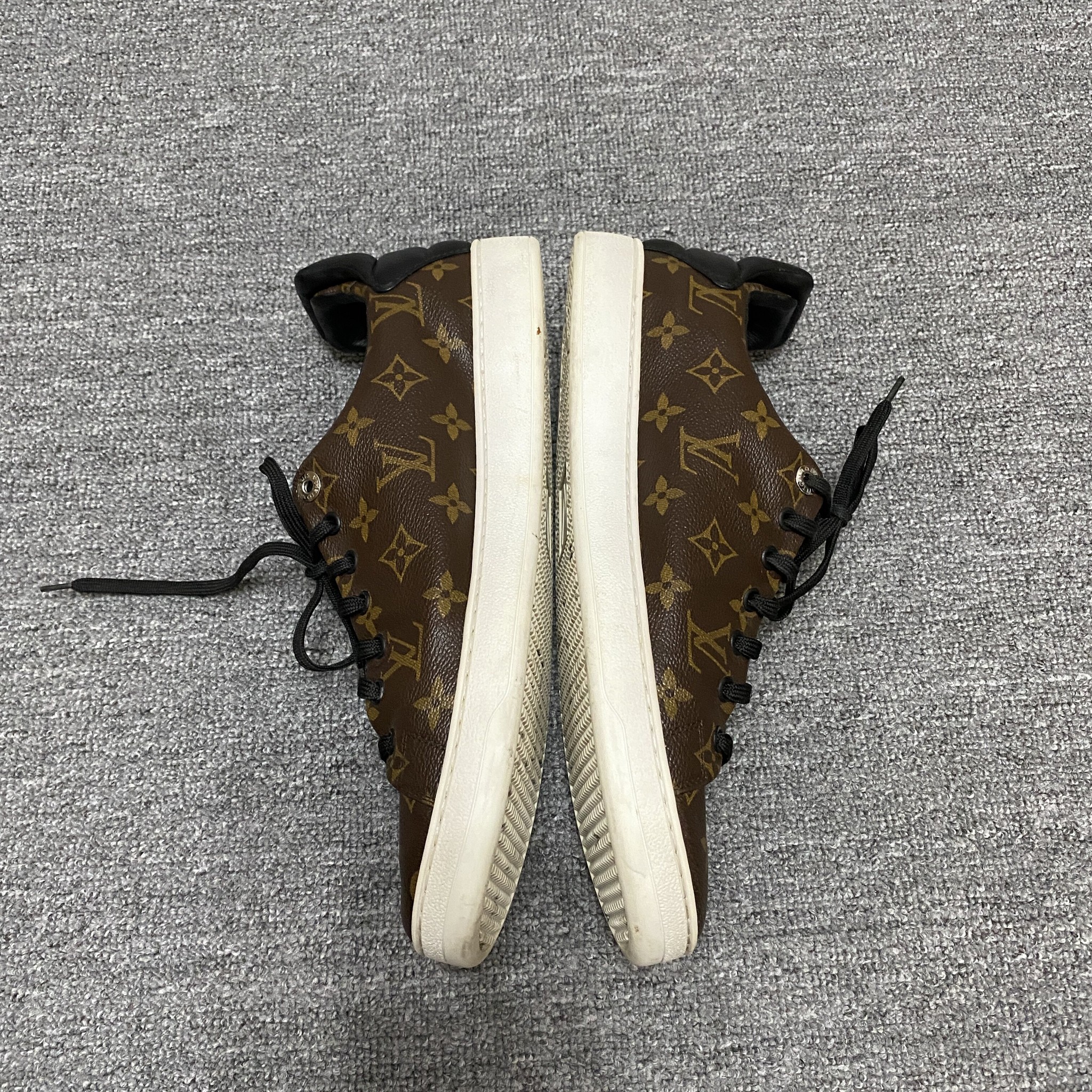 Louis Vuitton LV Monogram Sneakers — label