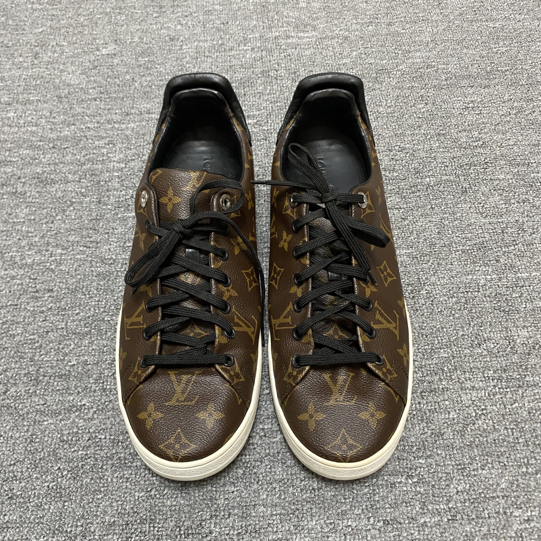 Louis Vuitton LV Monogram Sneakers — detail