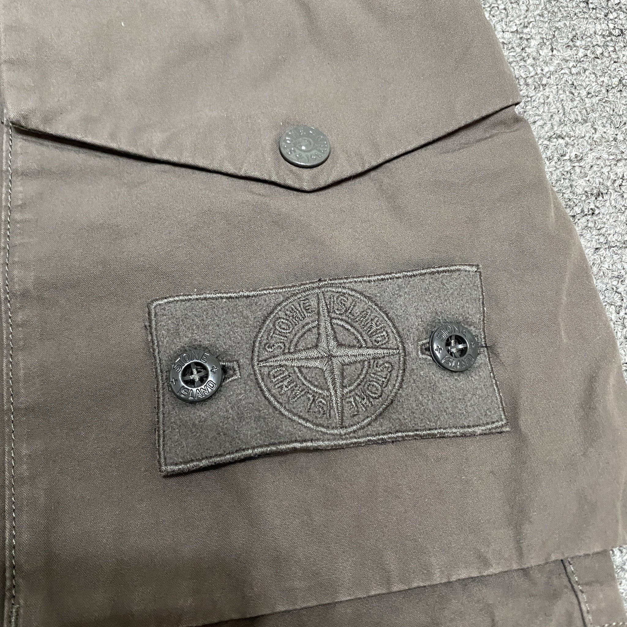 Stone Island Ghost Washed Cargo Shorts — detail