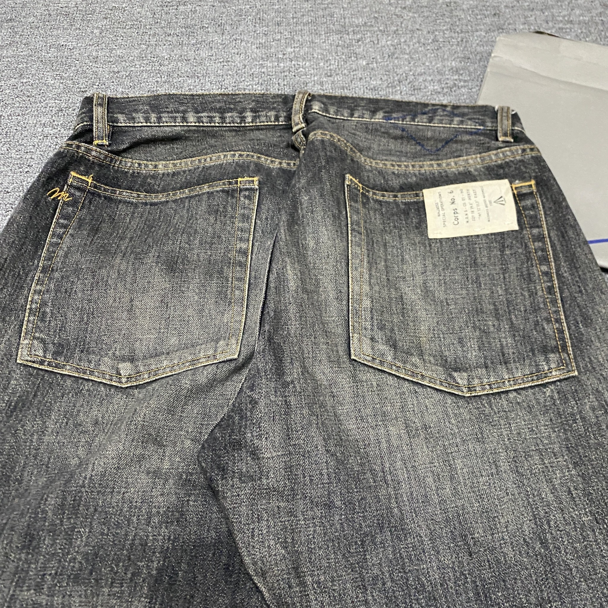 MADNESS 18AW Cut Cropped Denim Jeans — detail