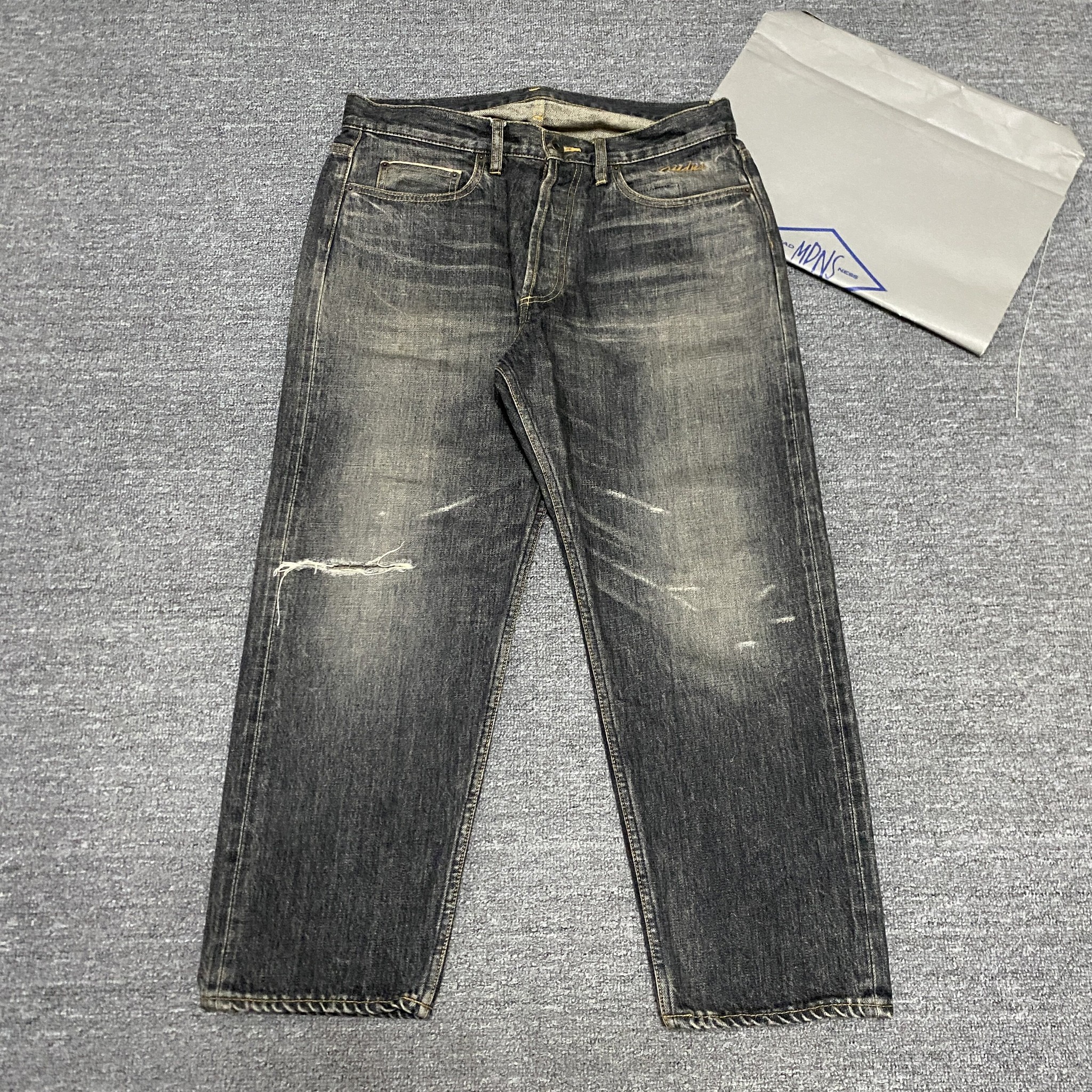 MADNESS 18AW Cut Cropped Denim Jeans — front