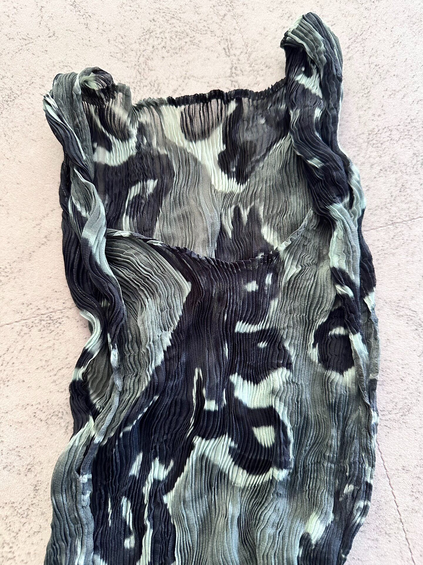 Issey Miyake Mainline Pleated Vest — detail