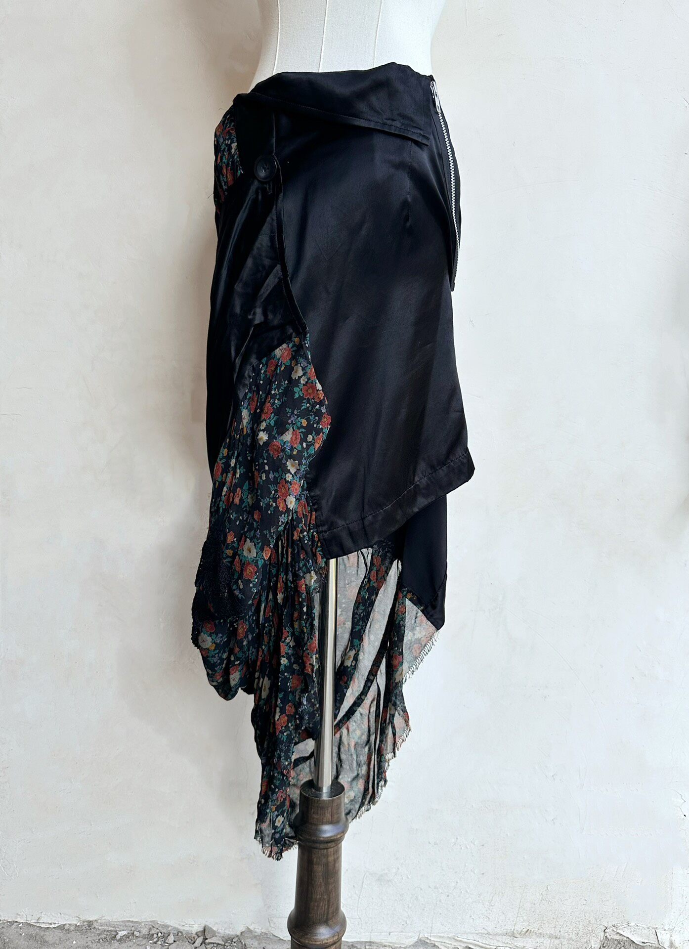 Junya Watanabe Floral Asymmetrical Lace Skirt — front