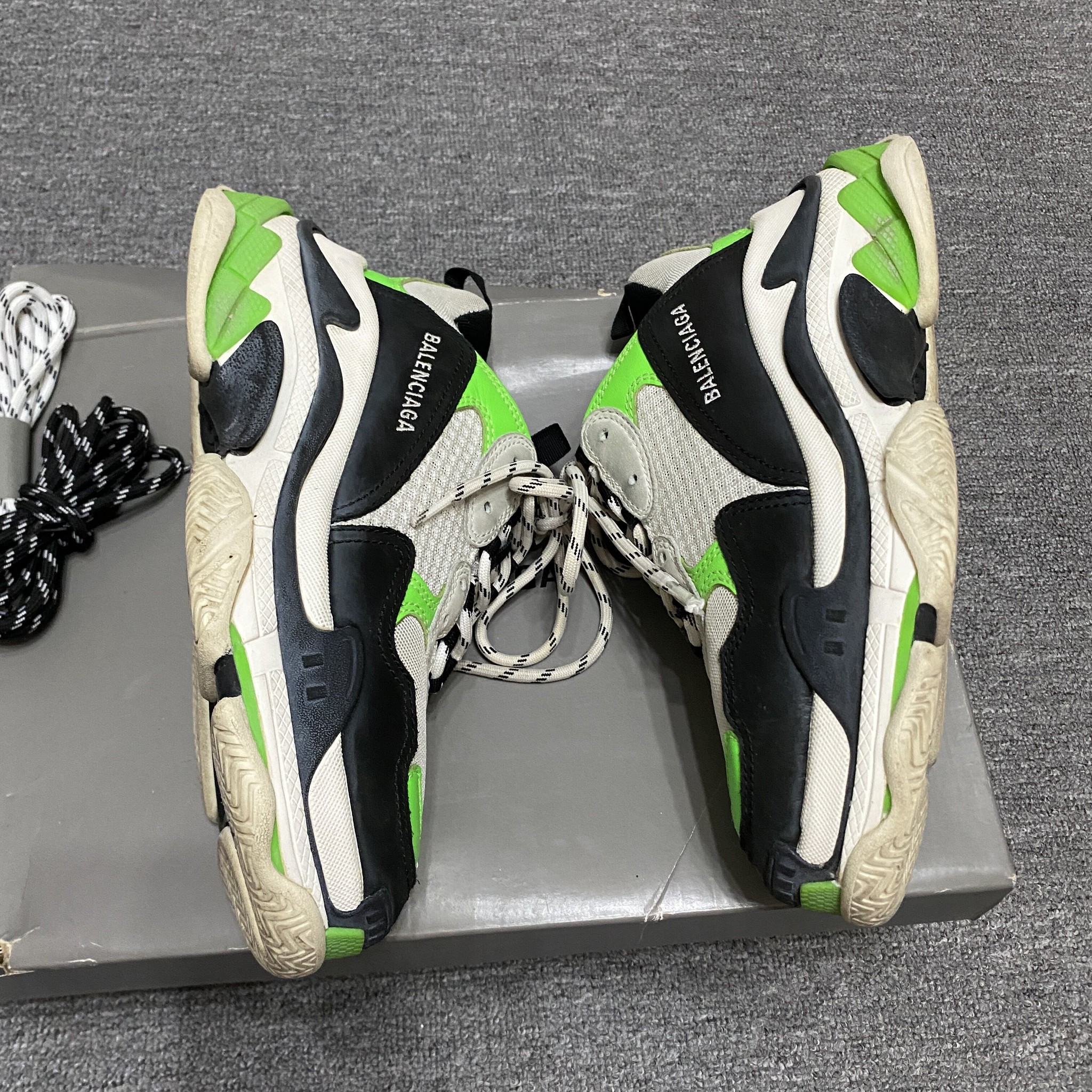 Balenciaga Triple S White Green Sneakers — label