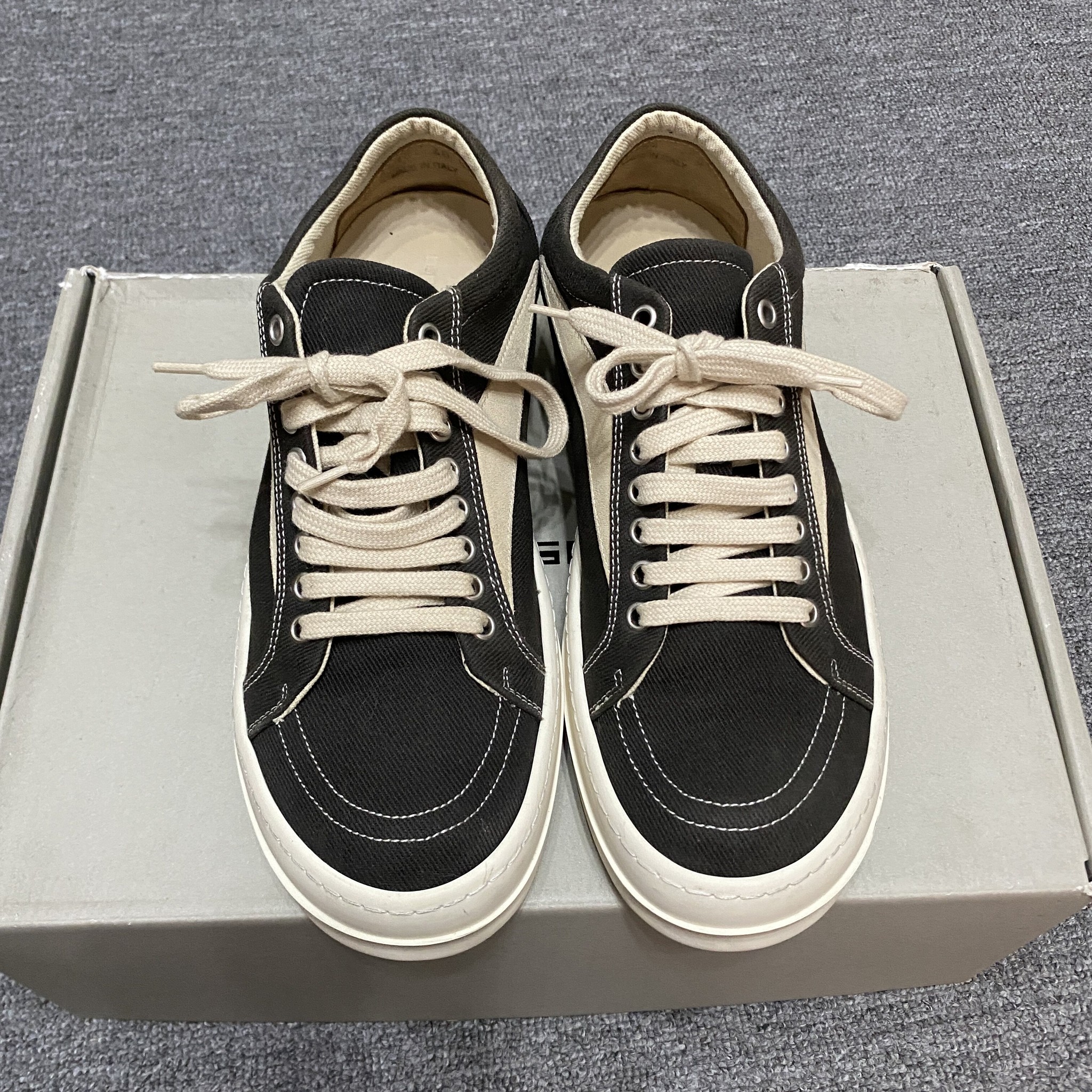 Rick Owens Vans Low-Top Sneakers — detail