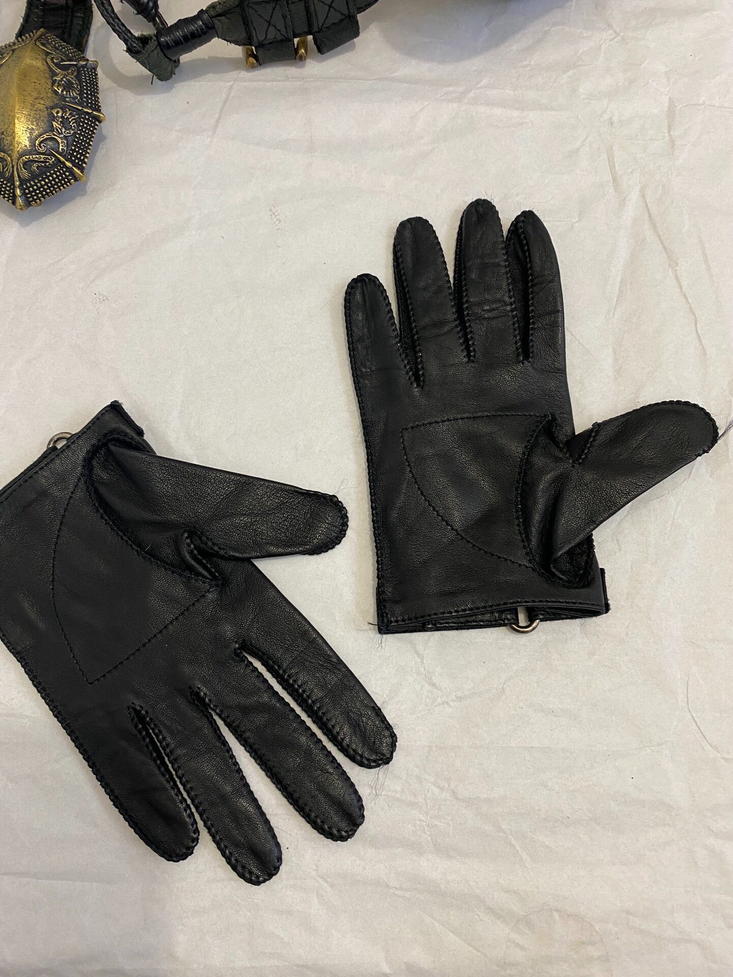 Jean Paul Gaultier Leather Cut-Out Gloves — detail