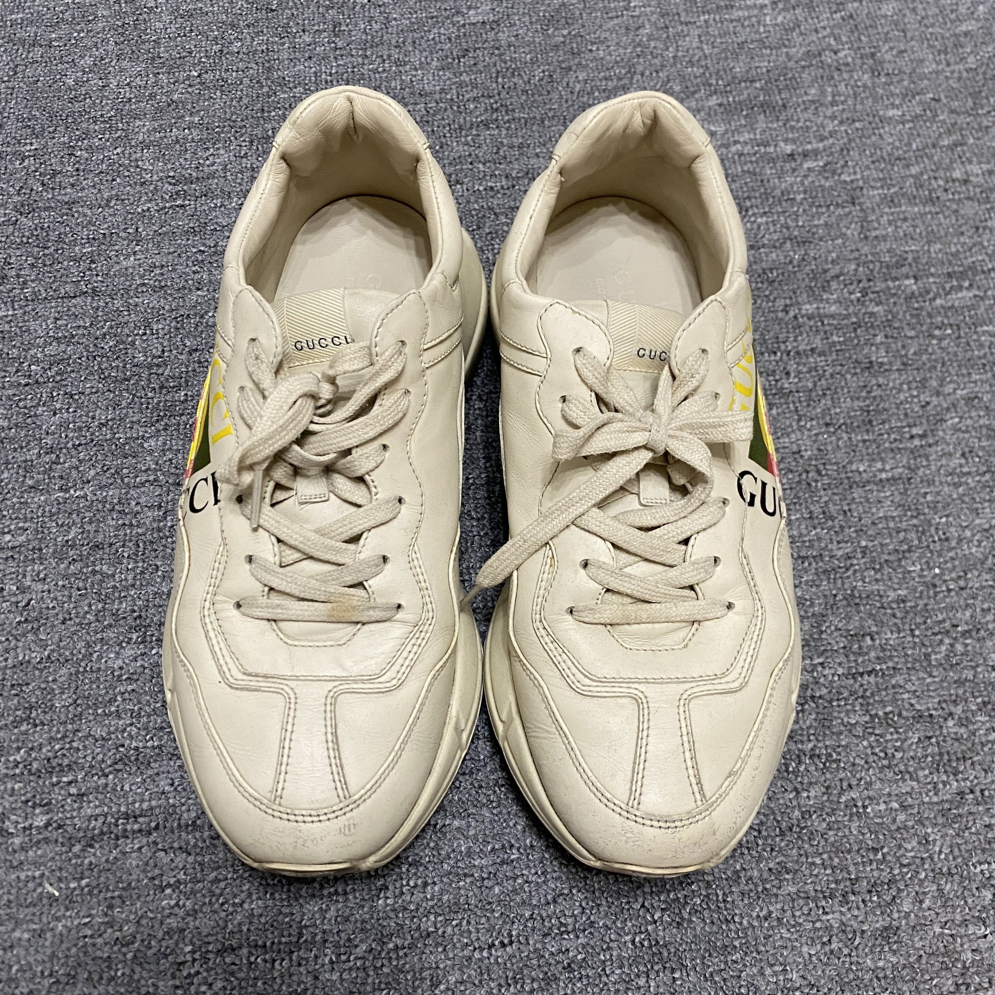 Gucci Rhyton Off-White Sneakers — detail