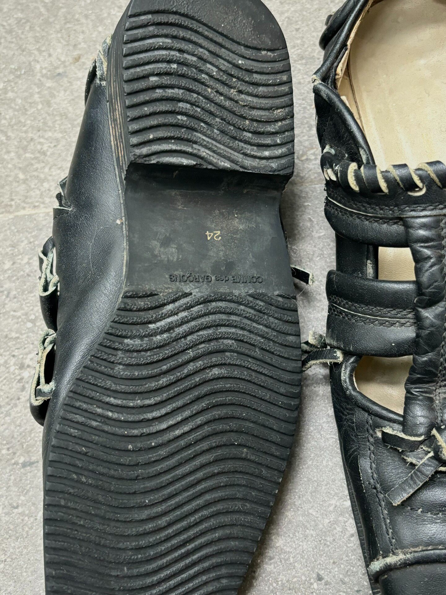 Comme Des Garcons S/S05 Rope Knot Shoes — label