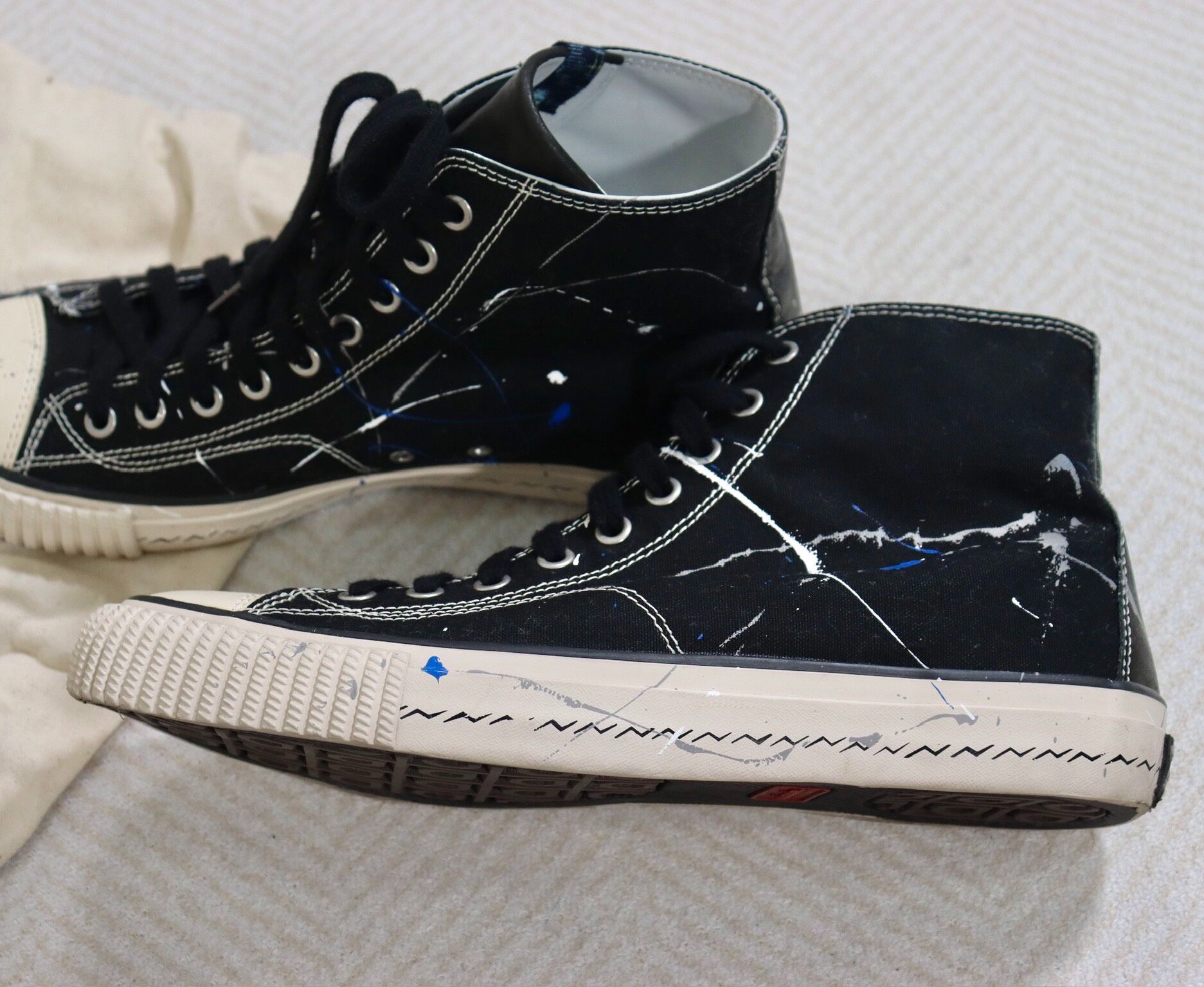Visvim 19AW ICT Skagway Hi Sneakers — front