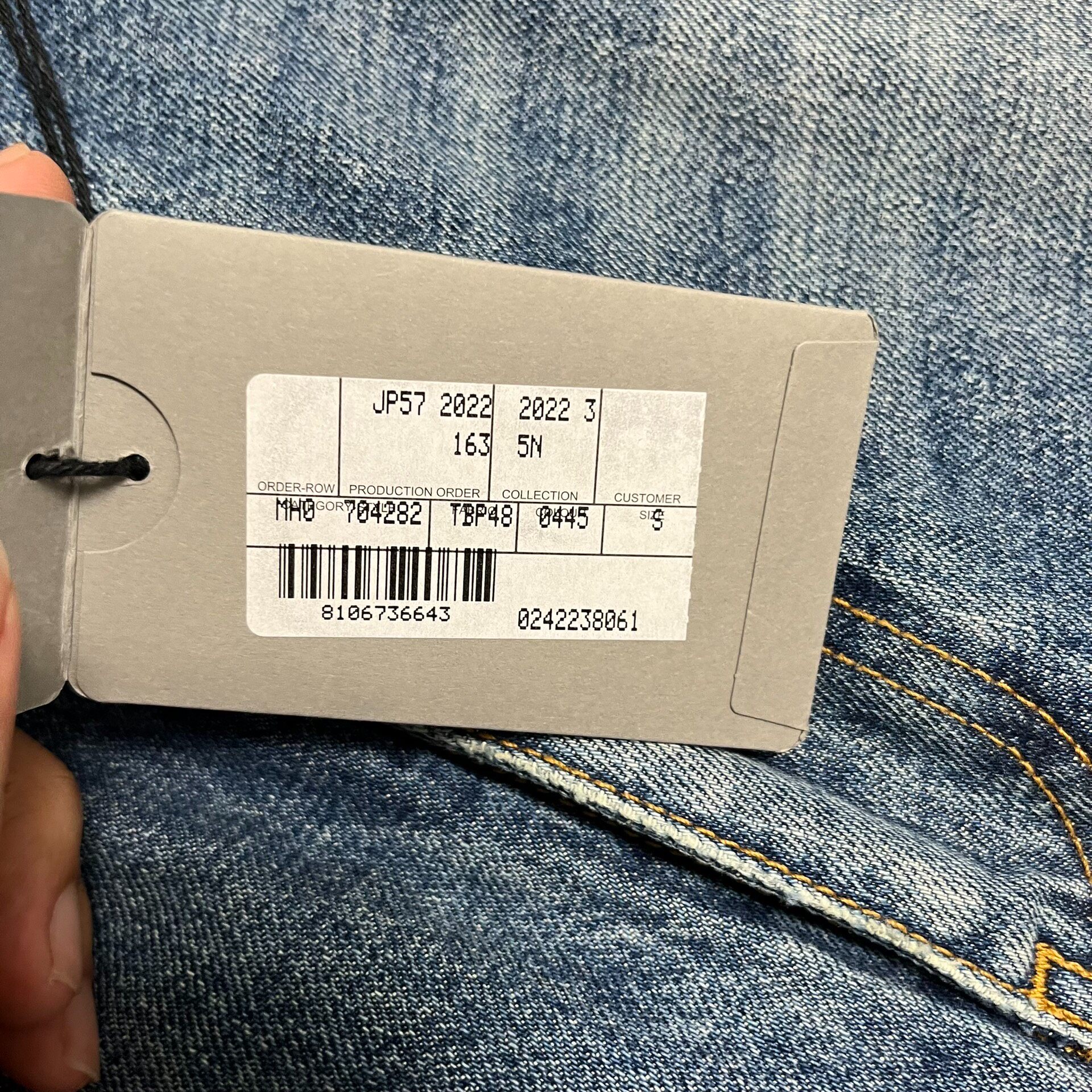 Balenciaga 22FW Distressed Baggy Jeans — label
