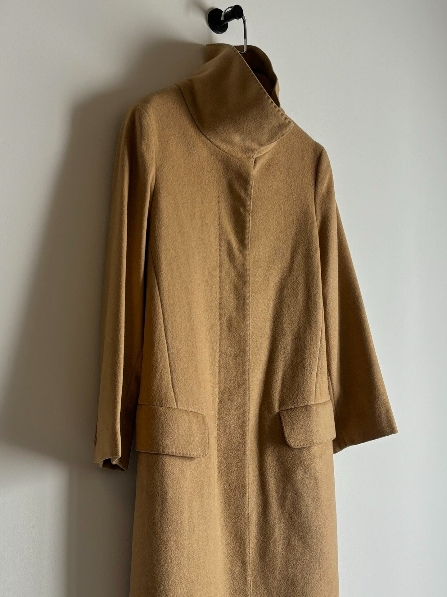 Helmut Lang 90s Camel Stand-Collar Coat — detail