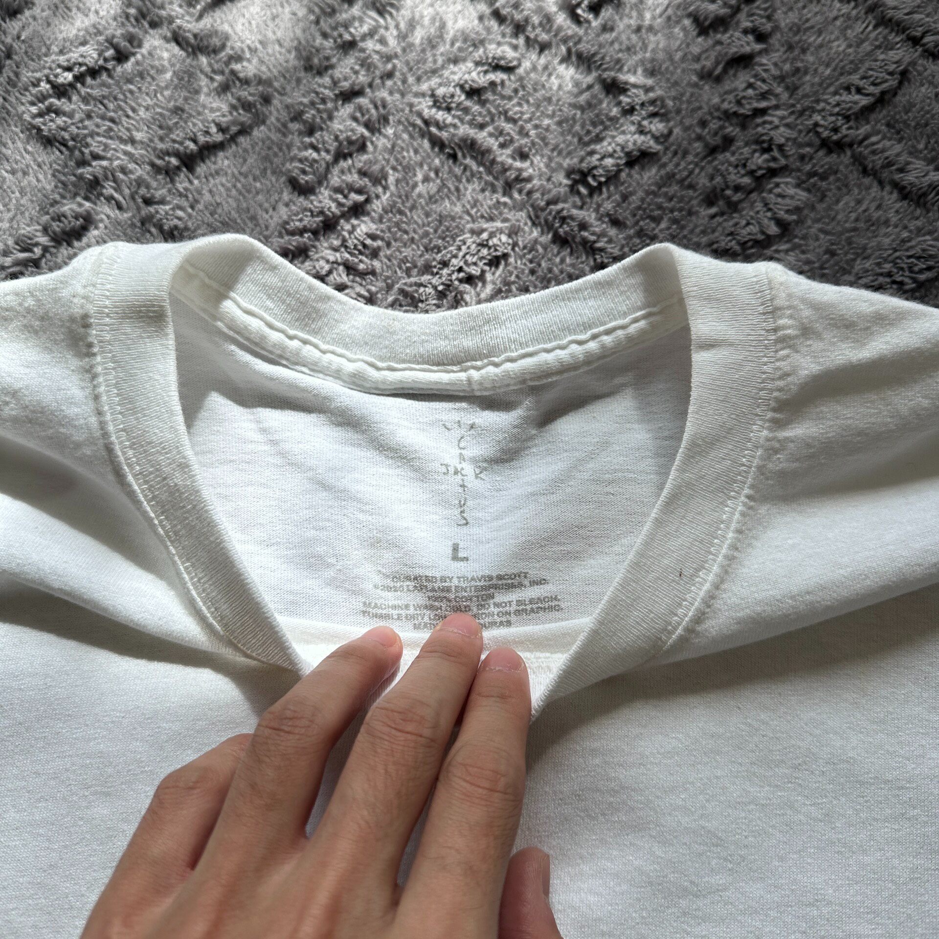 Travis Scott Roach T-Shirt — detail