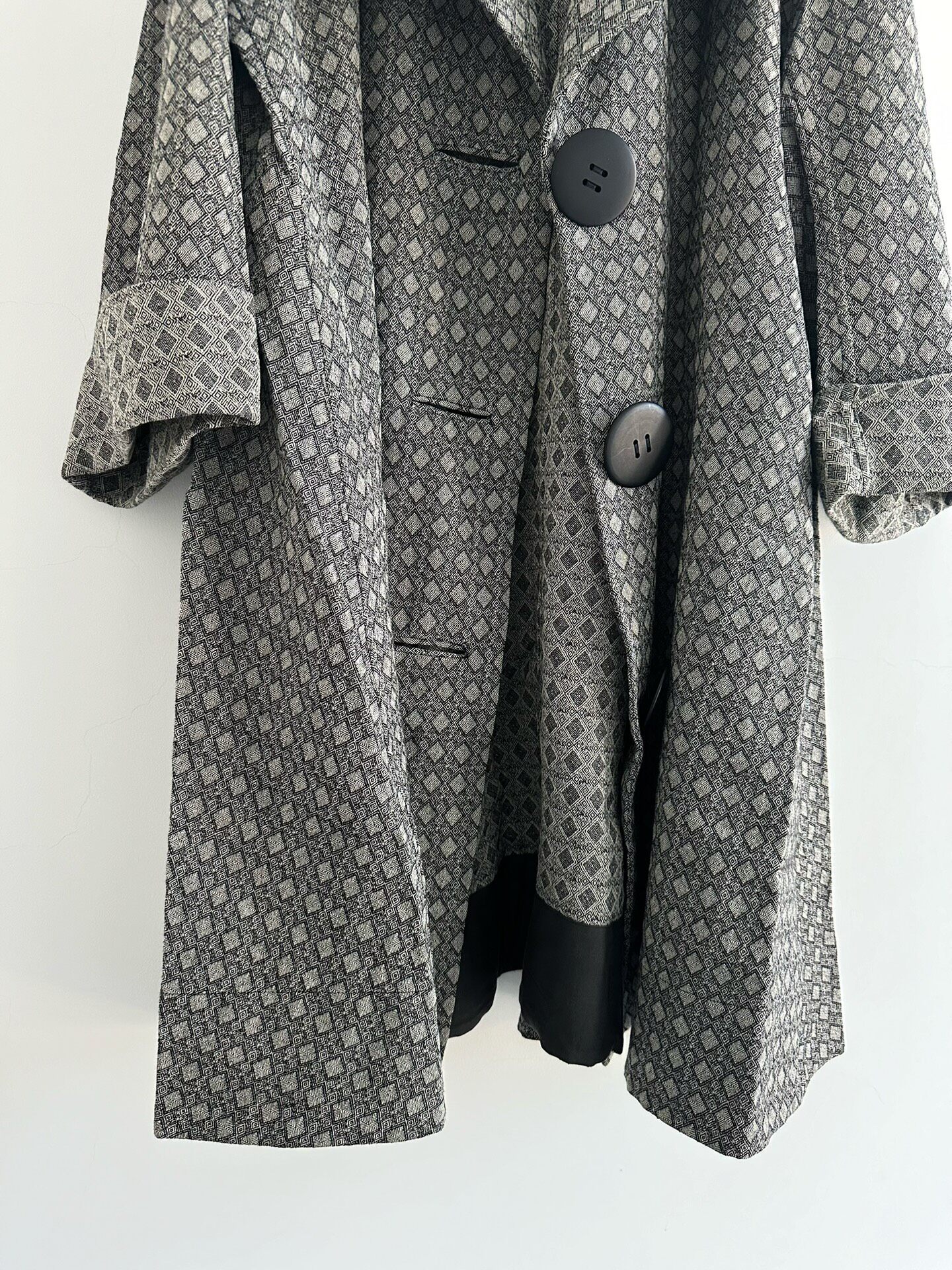 Y’s 1980s Oversized Wool Coat — label