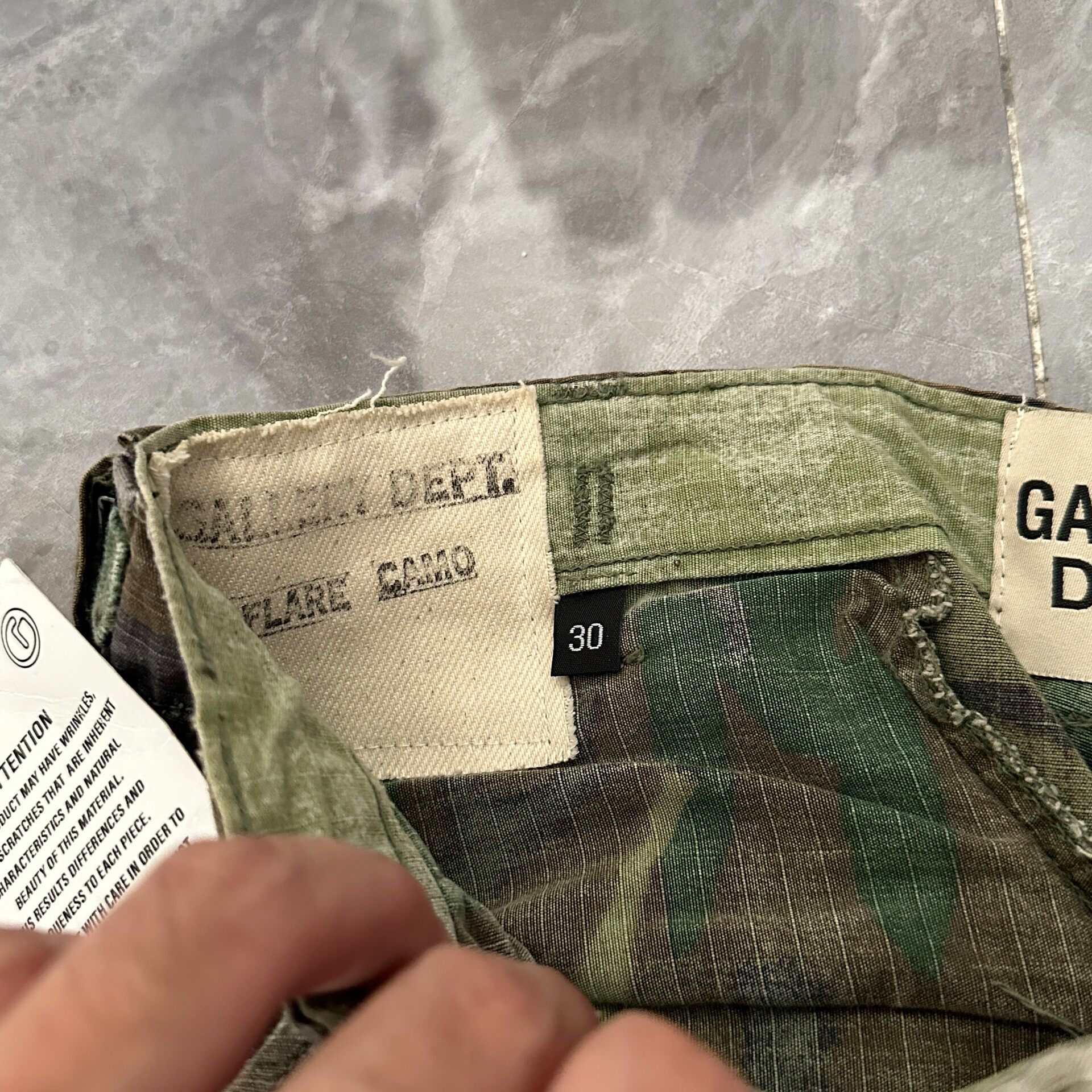 Gallery Dept Camo Flare Cargo Pants — label