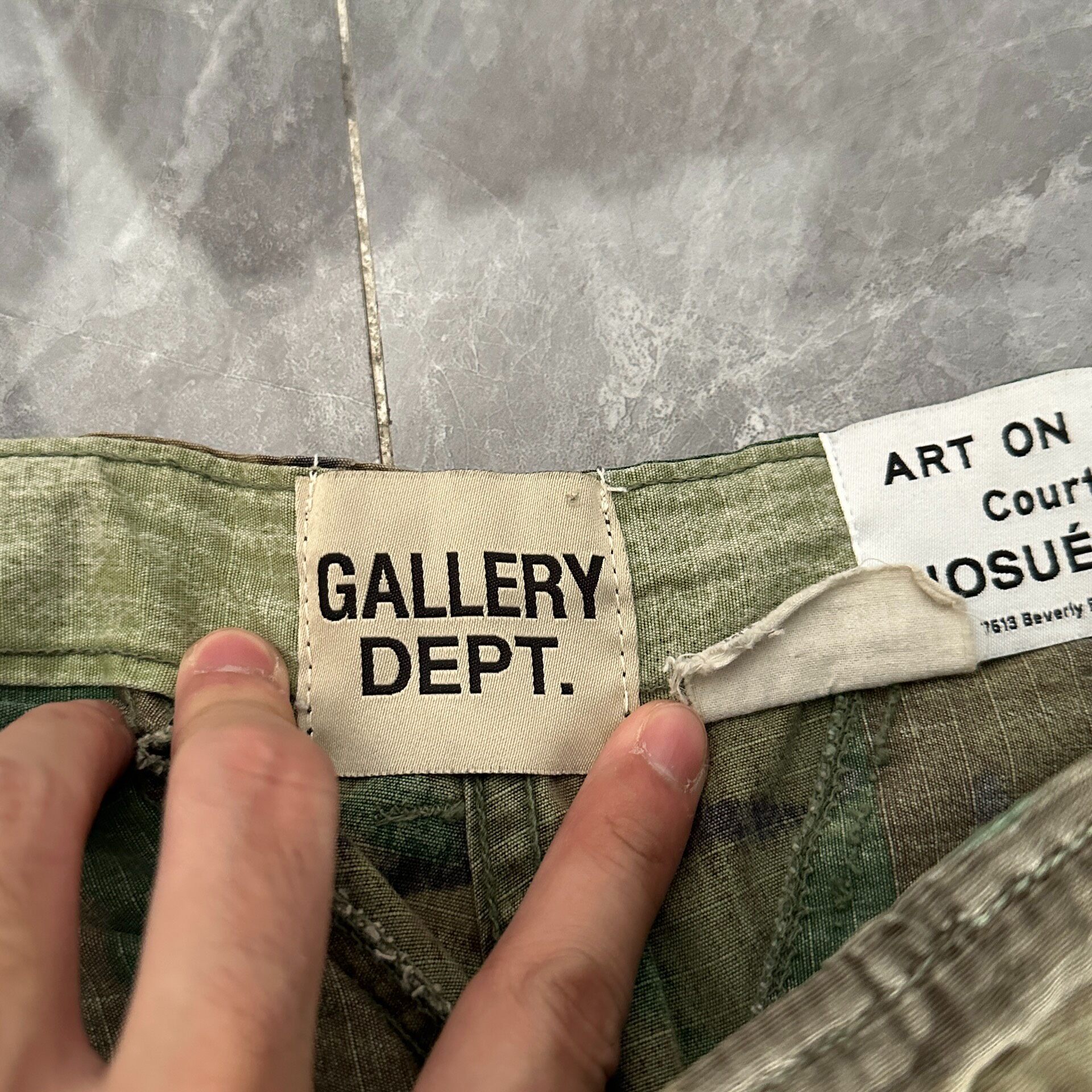 Gallery Dept Camo Flare Cargo Pants — detail