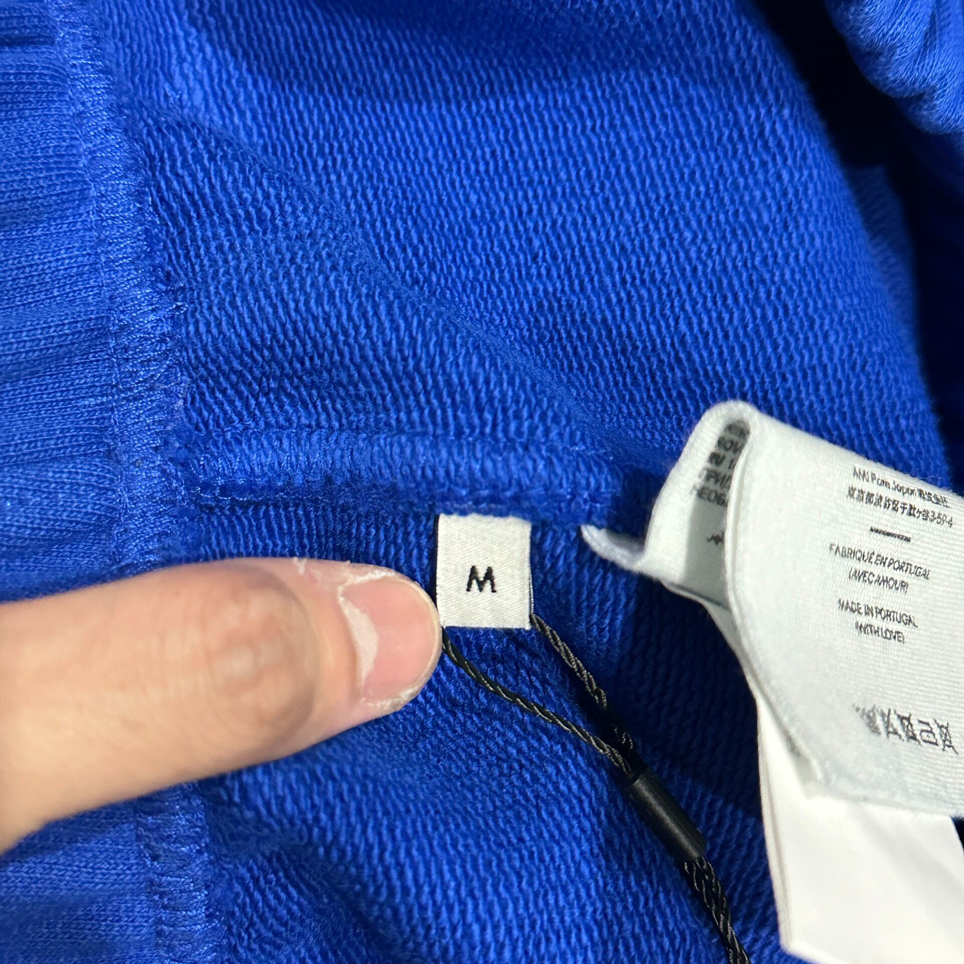 AMI Paris Blue Heart Embroidered Shorts — back