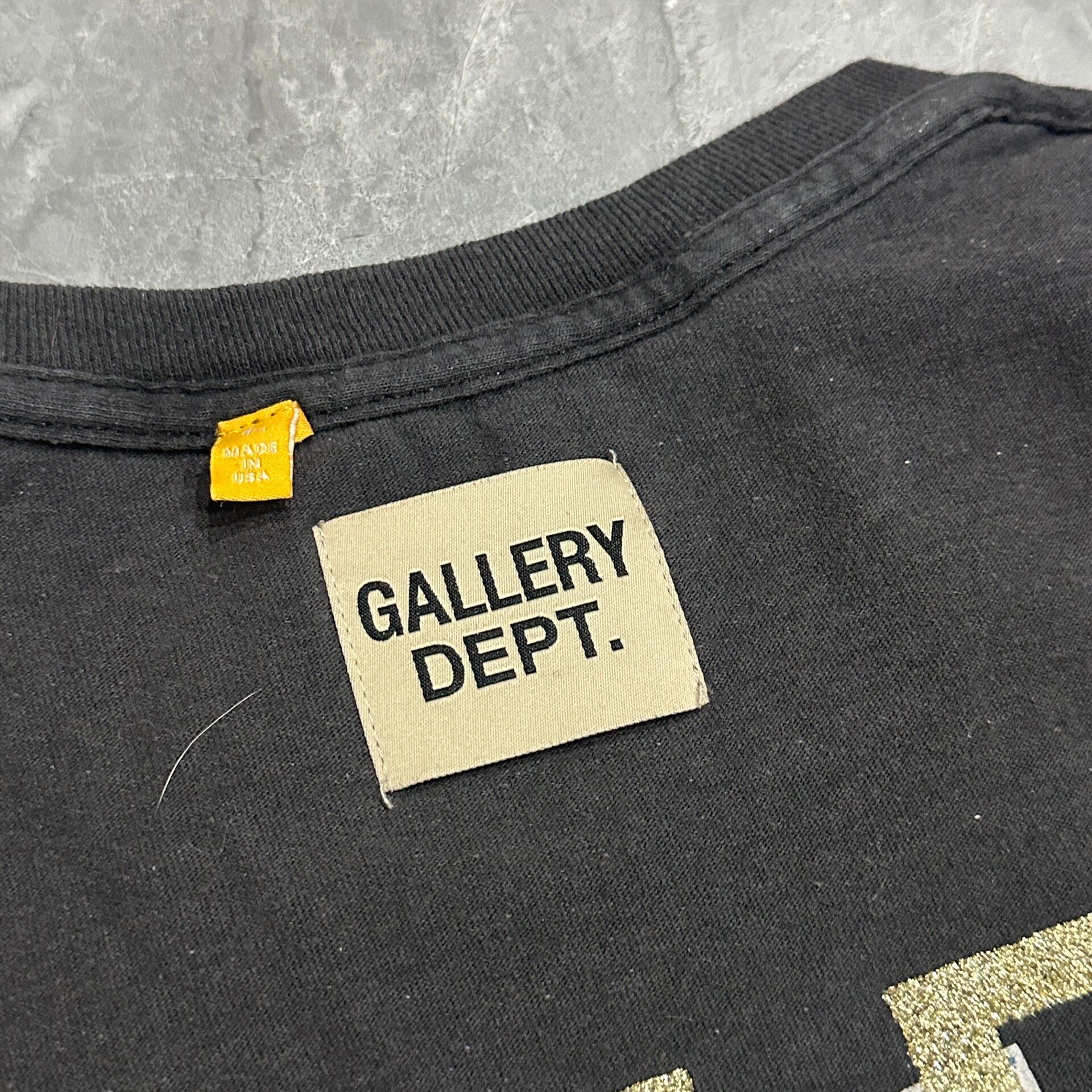 Gallery Dept Black Short Sleeve Tee — label