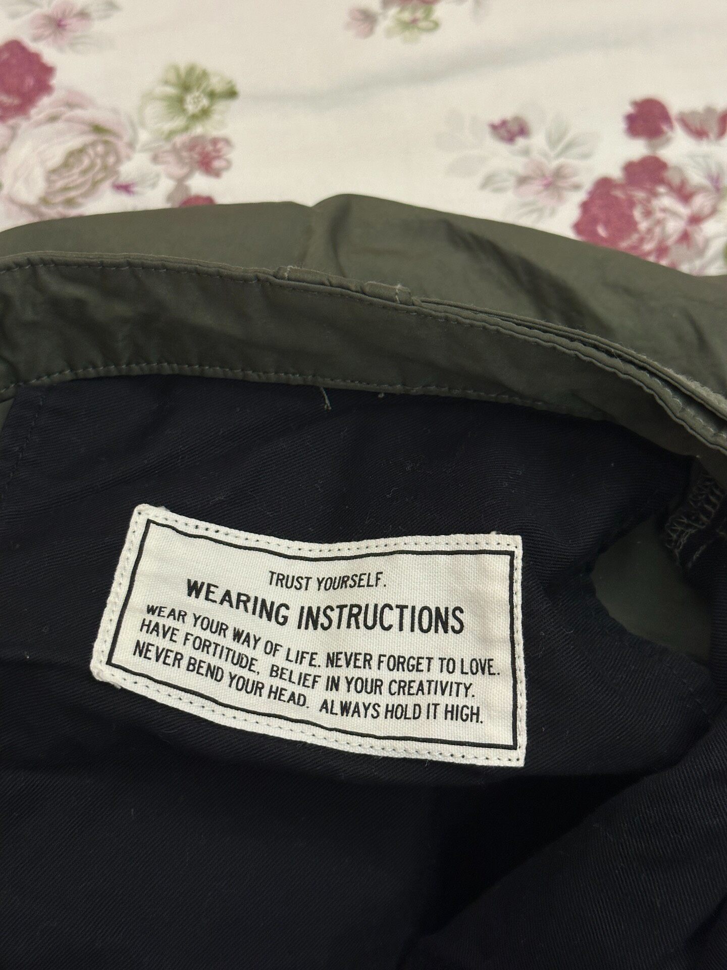 Mihara Yasuhiro Green Wide Leg Cargo Pants — label