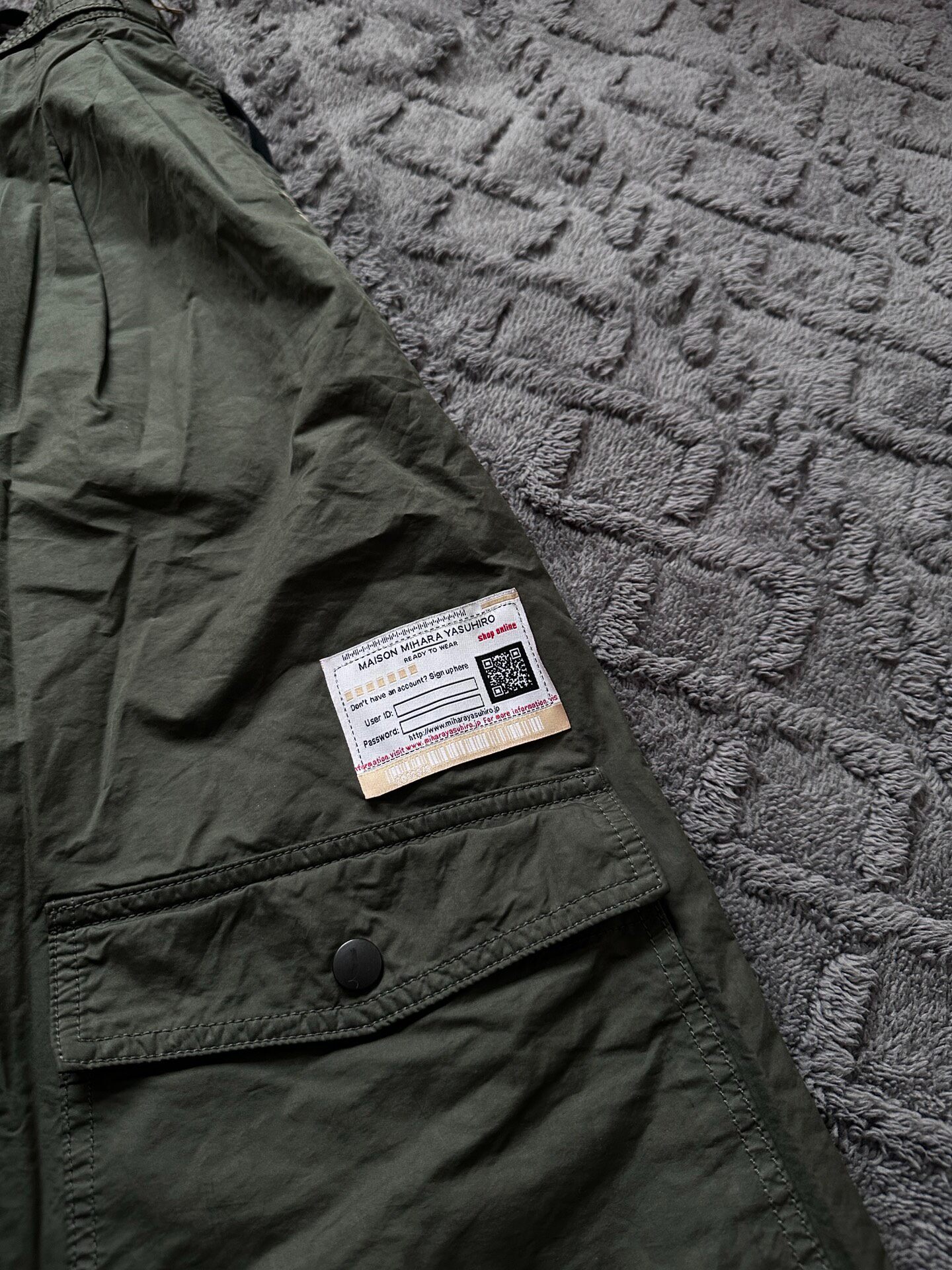 Mihara Yasuhiro Green Wide Leg Cargo Pants — detail