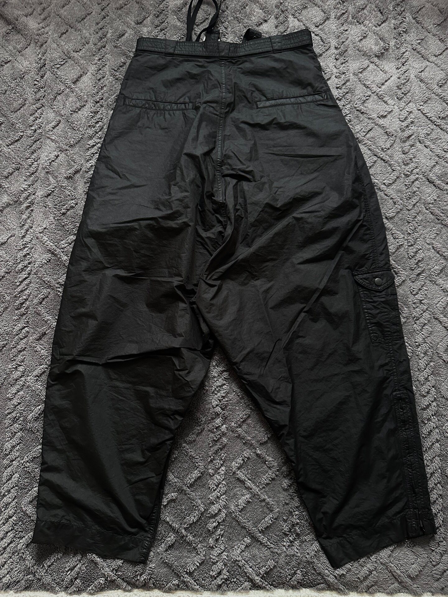 Maison Mihara Yasuhiro Black Wide-Leg Cargo Pants — front