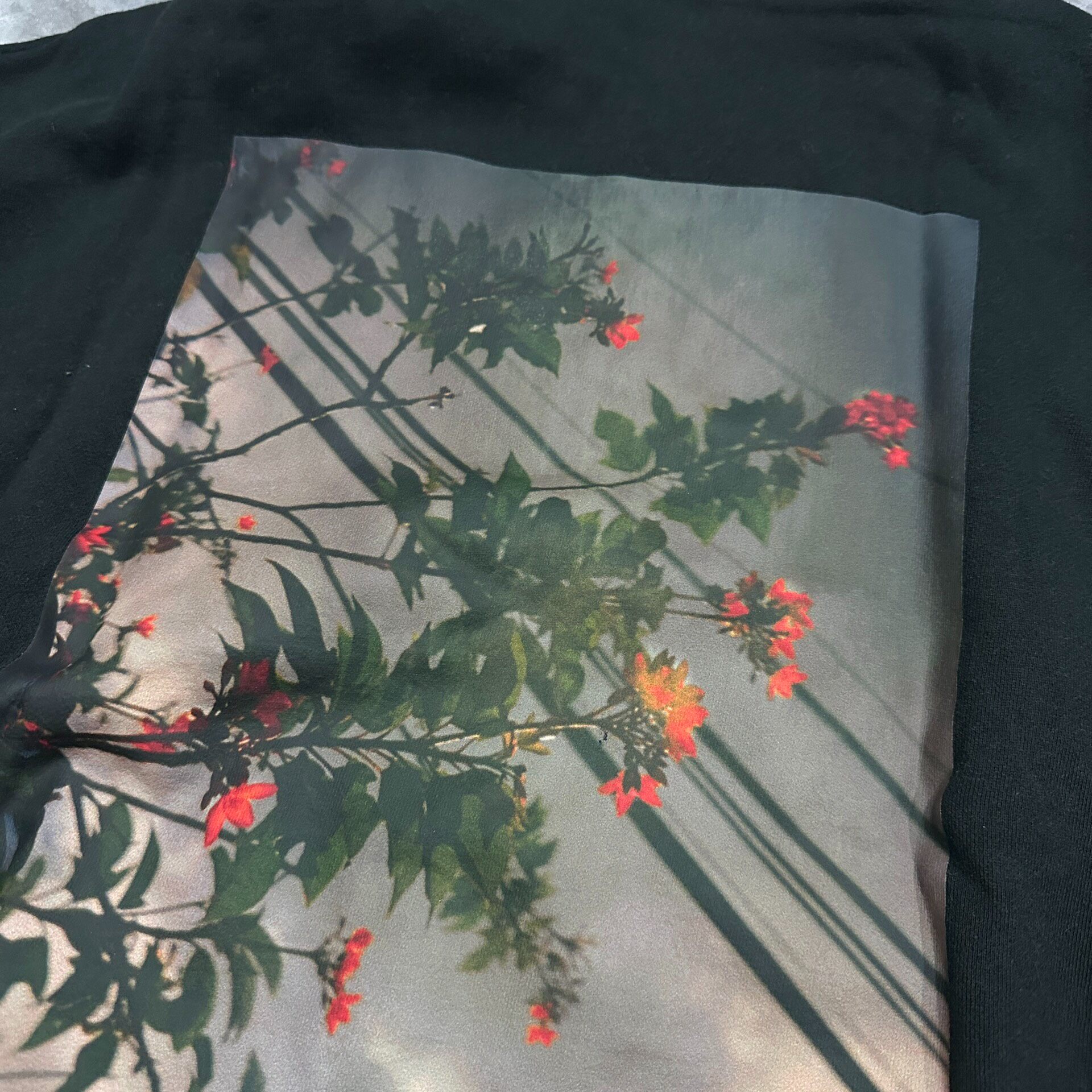 Essentials Fog Old Floral Hoodie — detail