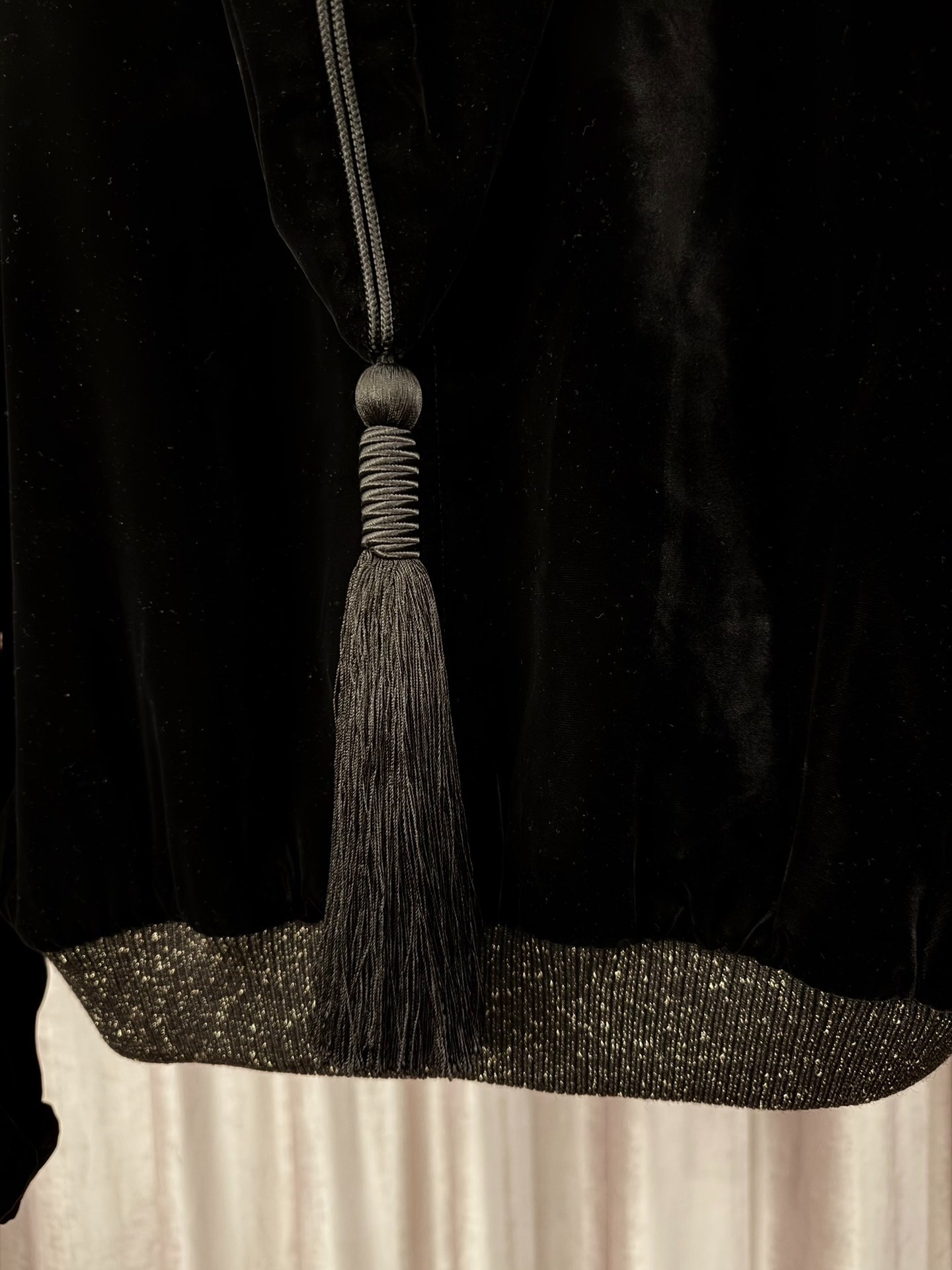 Saint Laurent 2020SS Hooded Tassel Velvet Coat — detail