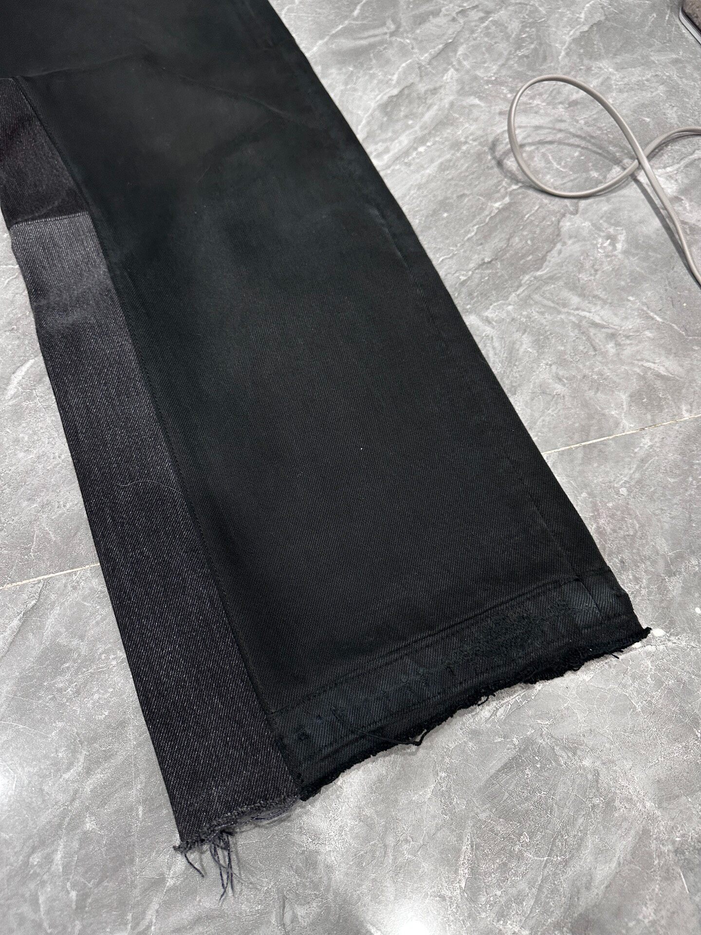 RE/DONE Deconstructed Wide-Leg Jeans — detail