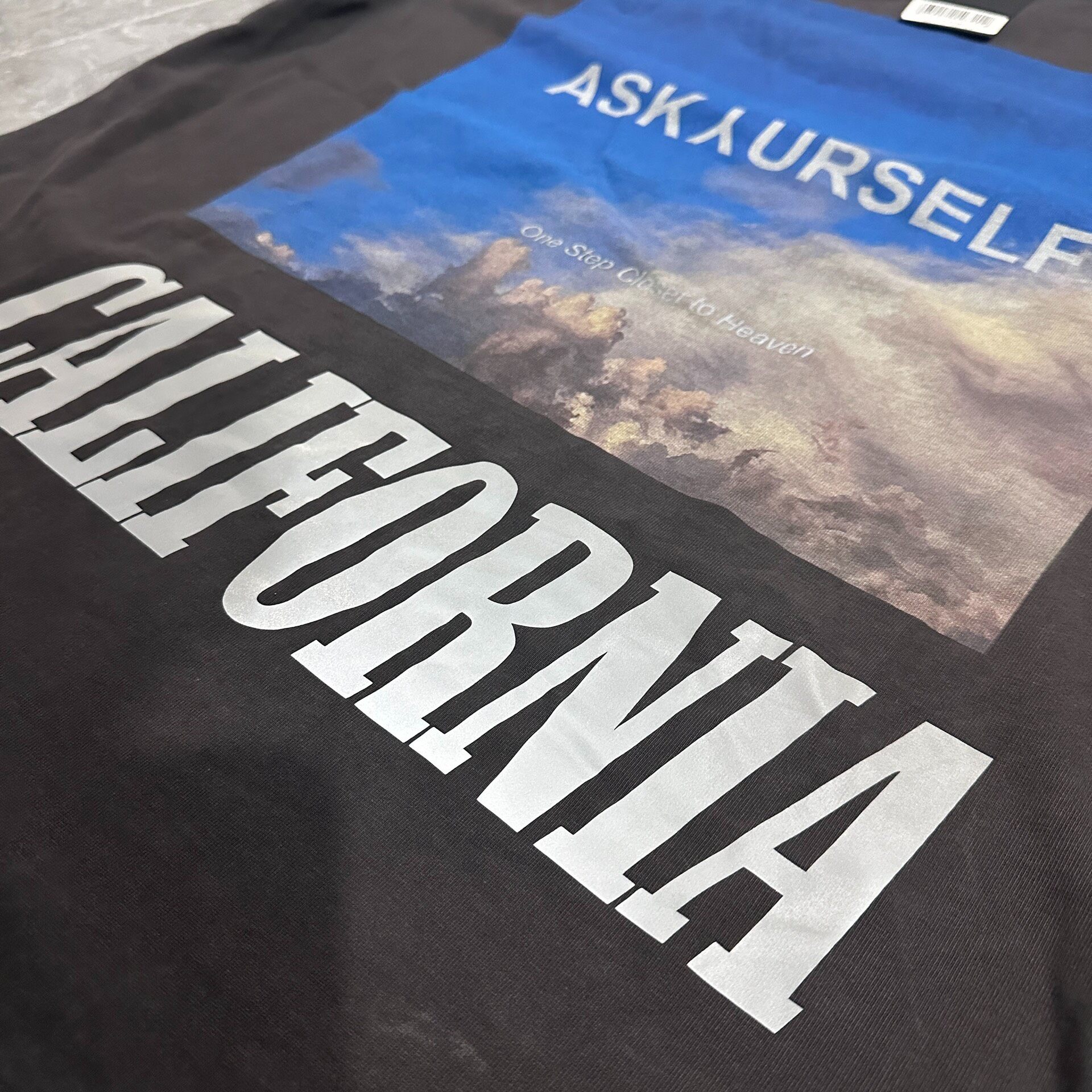 Askyurself California Sky Tee — detail