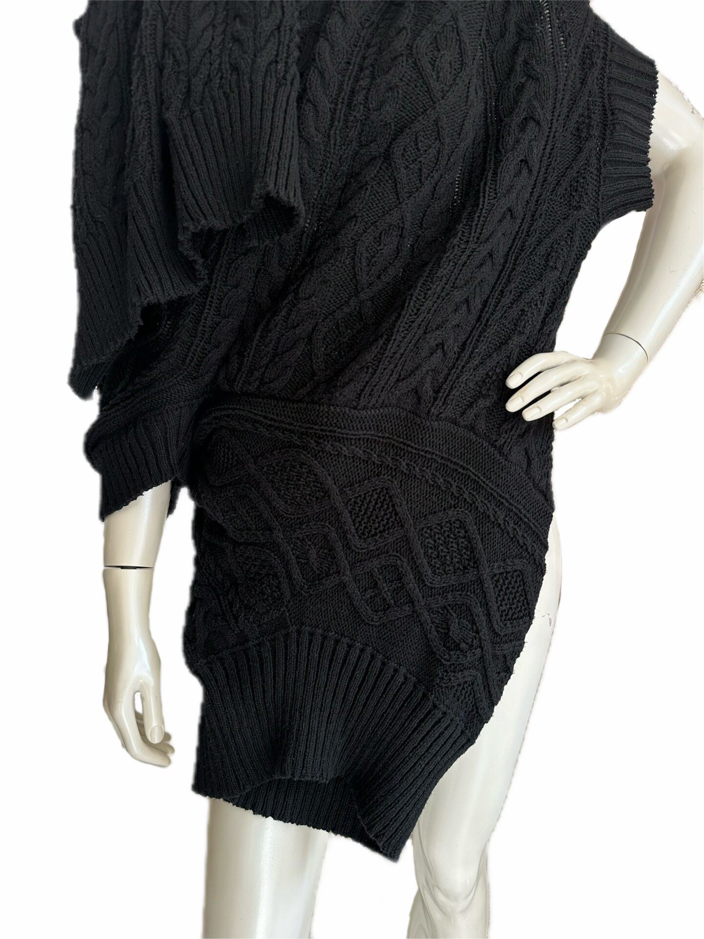 Junya Watanabe Vintage Knit Poncho — label