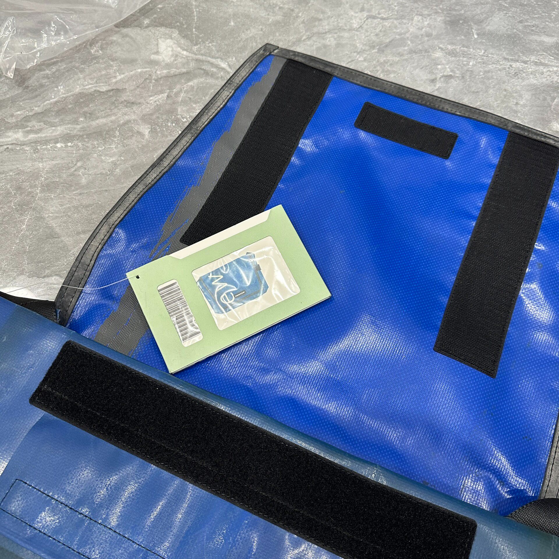 Freitag F12 Blue Messenger Bag — detail