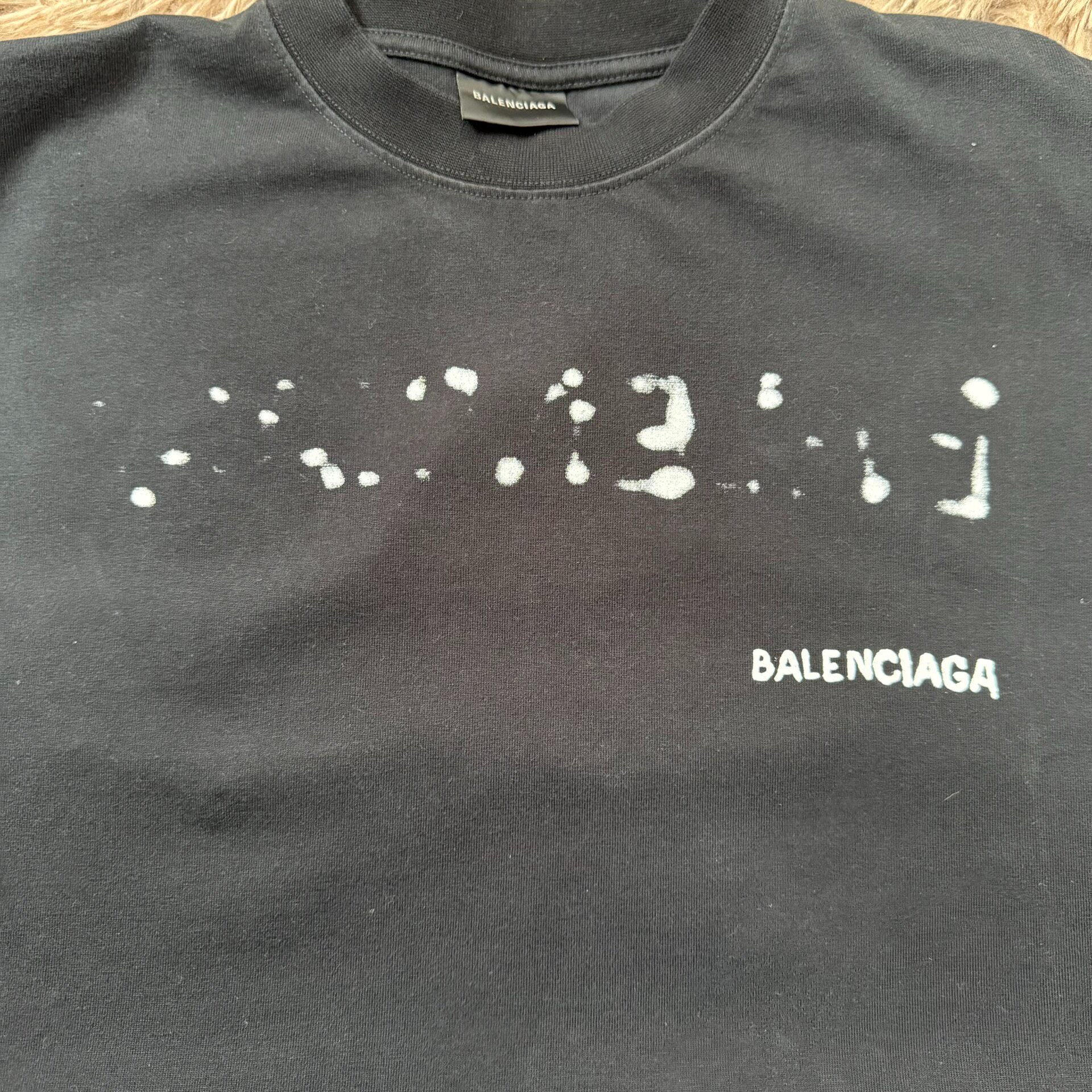 Balenciaga 23SS Distressed Logo T-Shirt — detail