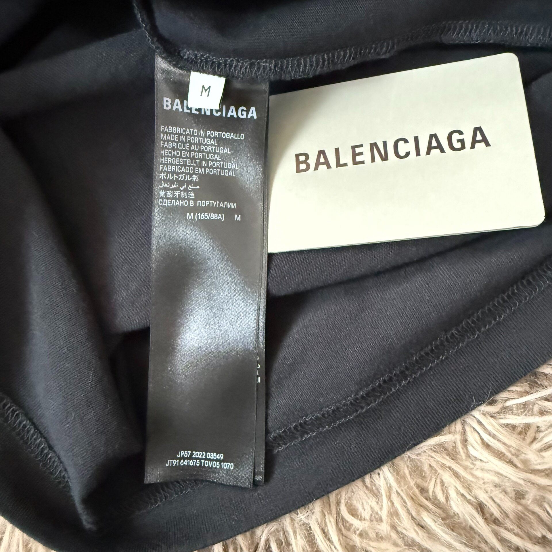 Balenciaga 23SS Distressed Logo T-Shirt — label