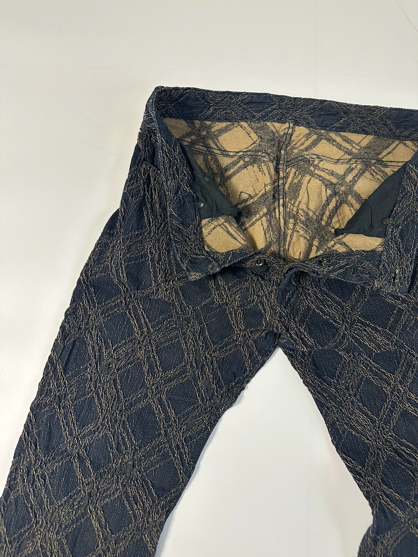 Issey Miyake 2012FW Gold Textured Jeans — label