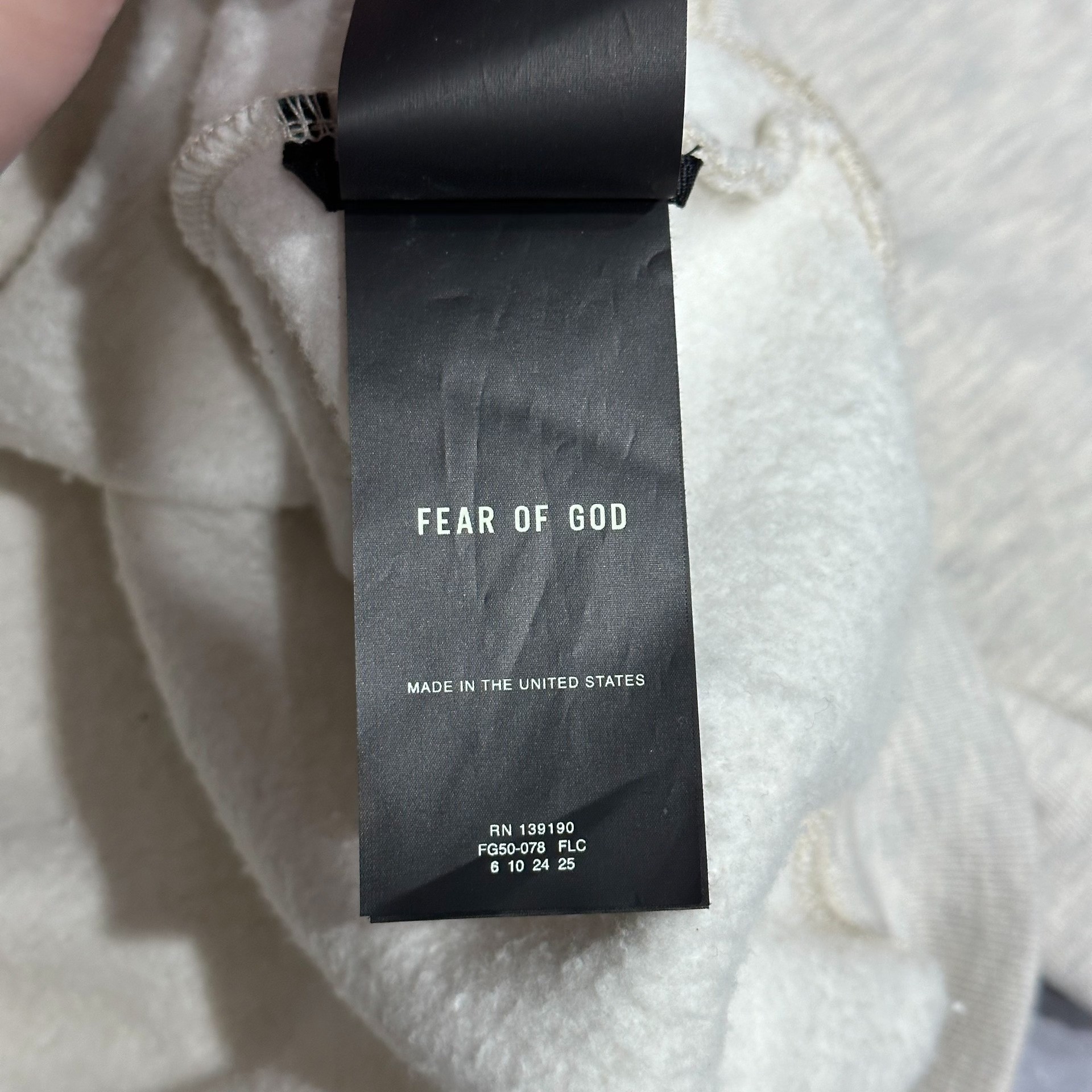 Fear of God 7th Gray Oversize Sweatshirt — label