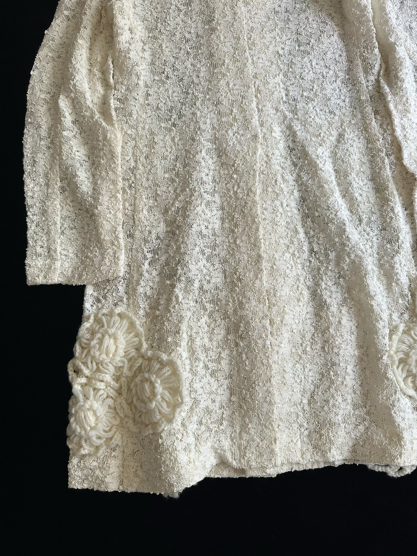 Comme des Garçons Cream Lace Coat — label