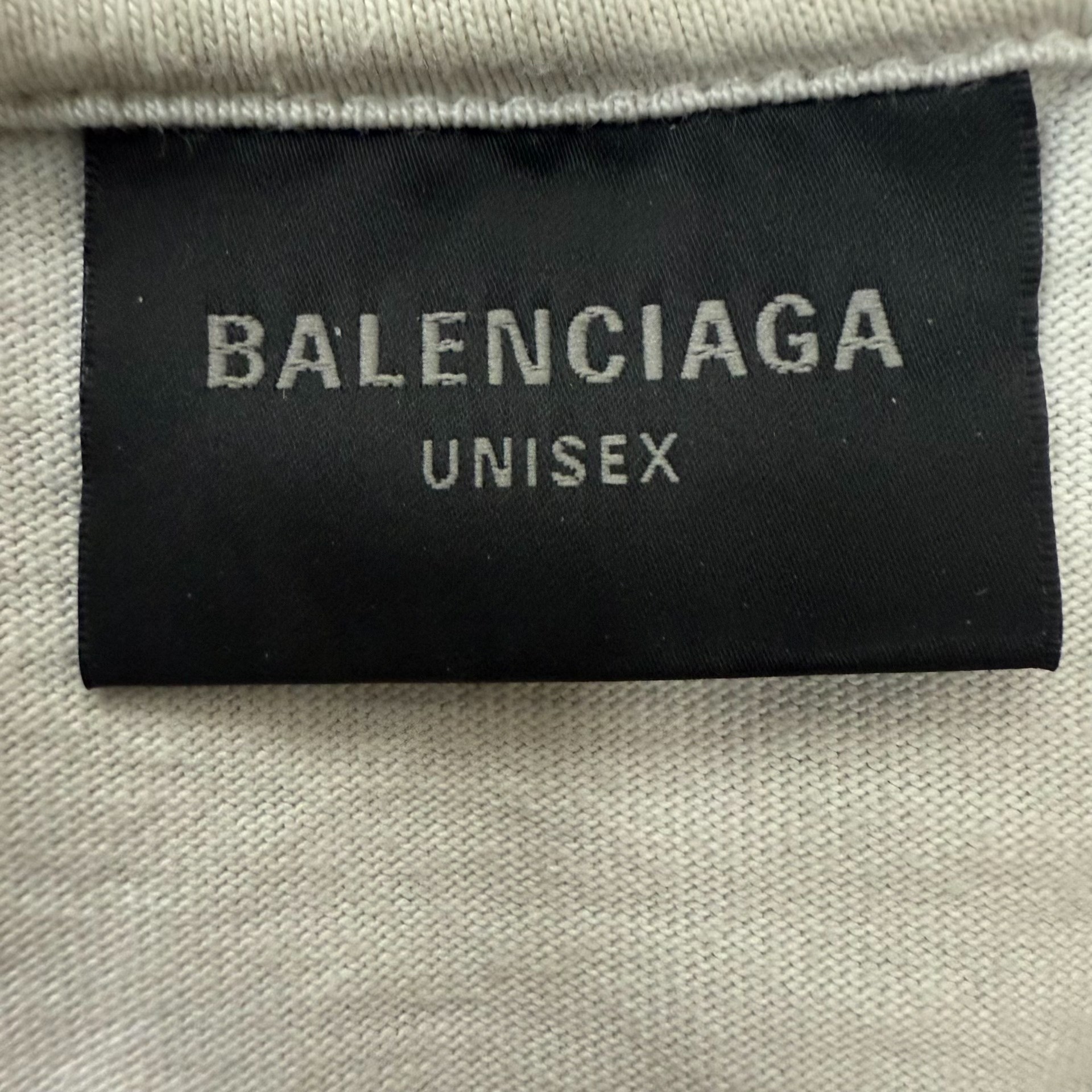 Balenciaga Apple Be Different T-shirt — back