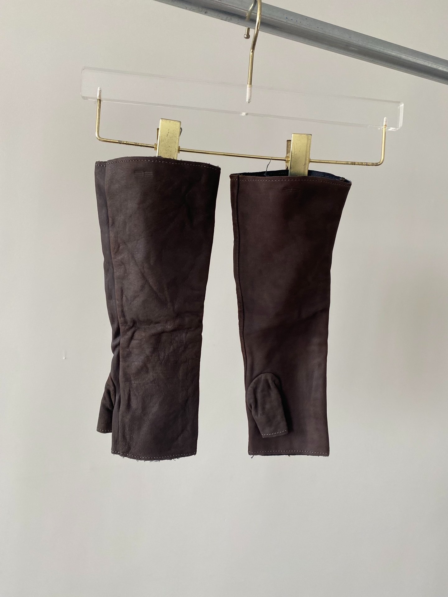 Julius 2003 Early Leather Gloves — front