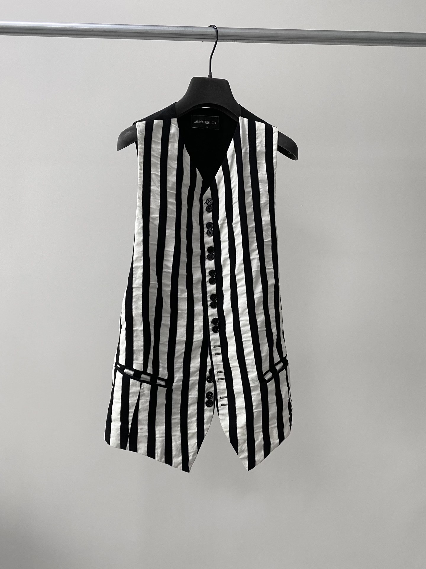 Ann Demeulemeester 2014 Pleated Strap Vest — detail