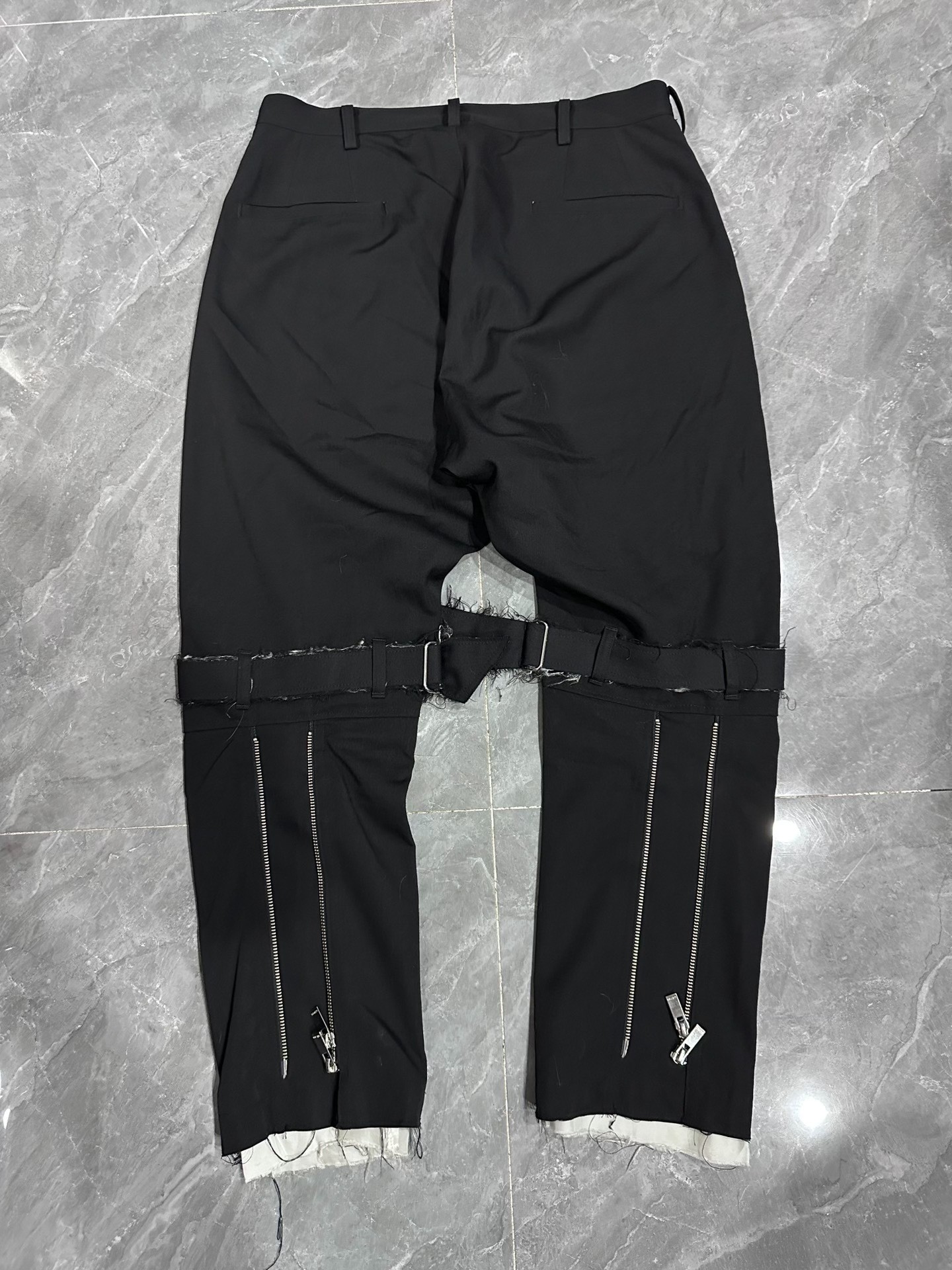 Sulvam Strap Zipper Suit Trousers — front