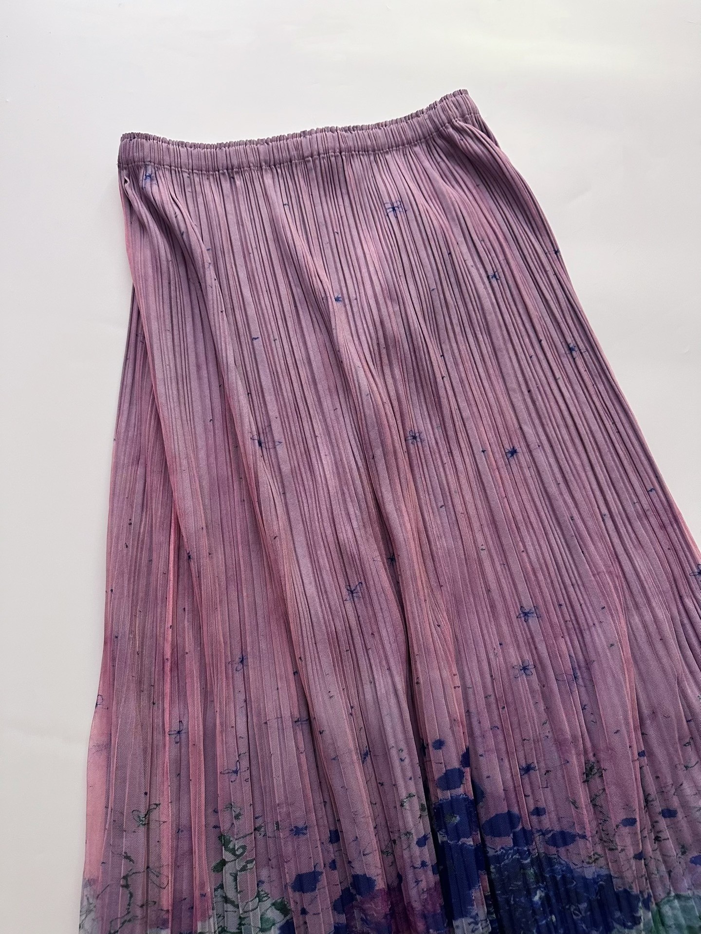 Issey Miyake Pleats Please Purple Pleated Skirt — detail