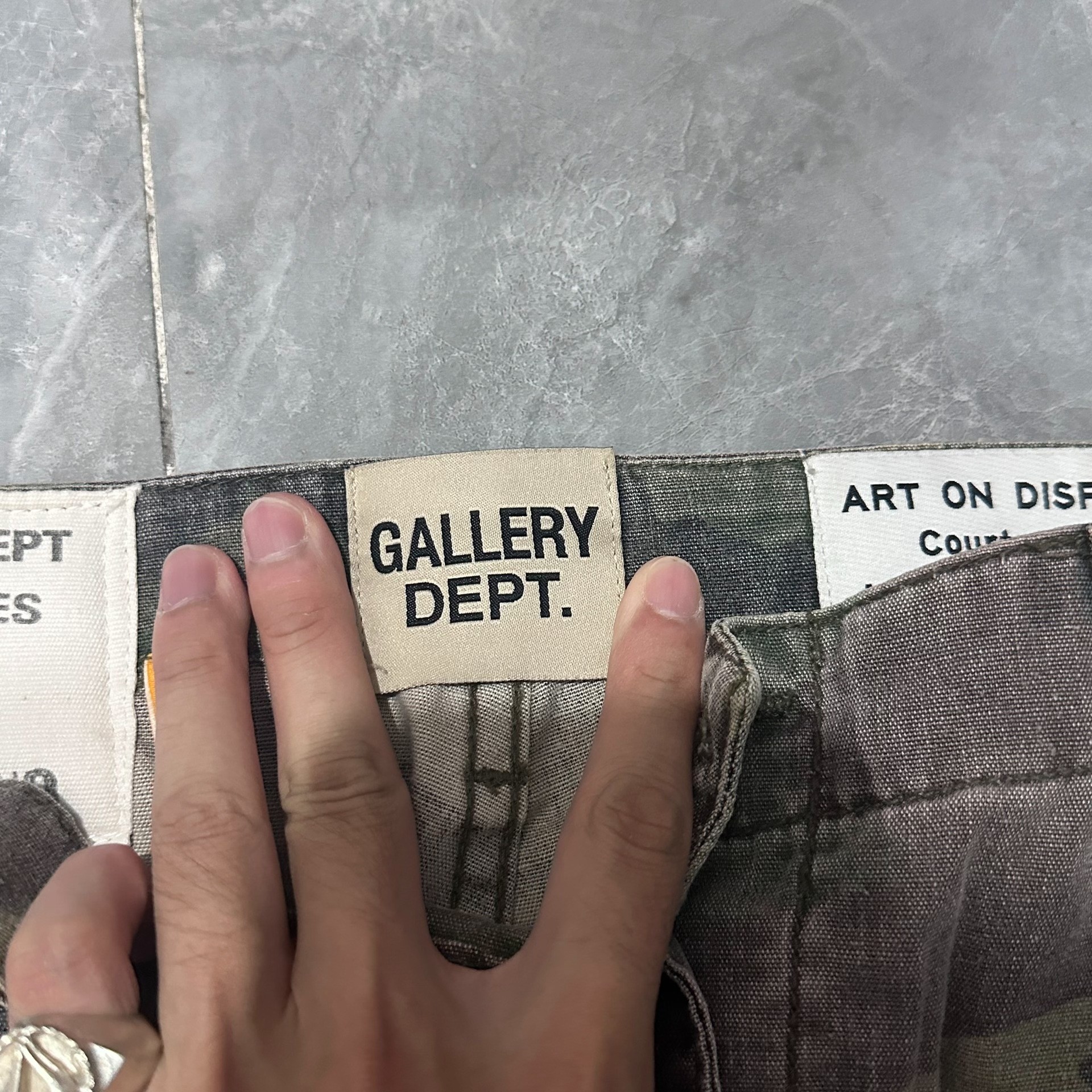 Gallery Dept Camo Flared Cargo Pants — detail
