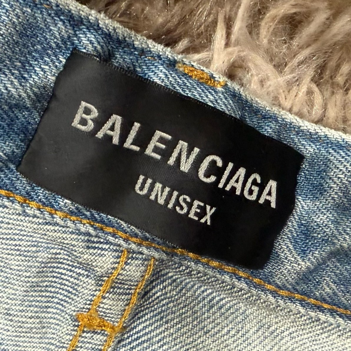 Balenciaga 23ss Destroyed Wide-Leg Jeans — front