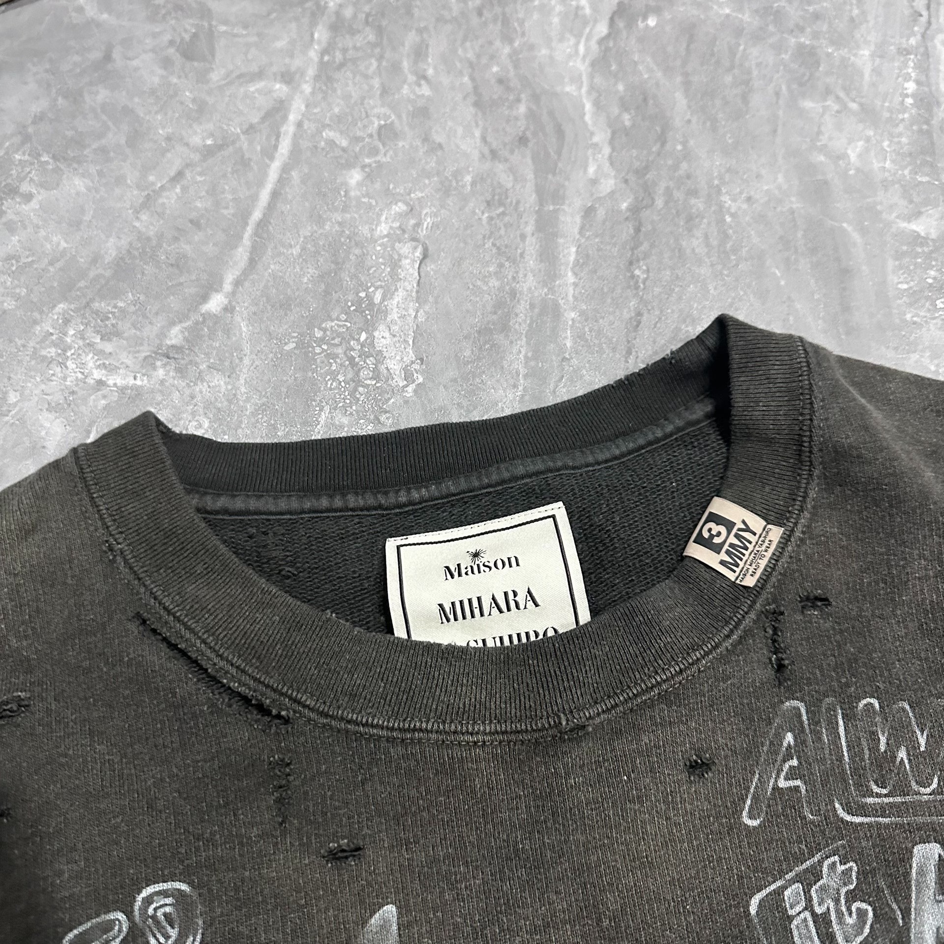 Maison Mihara Yasuhiro Dancing Bears Sweatshirt — label