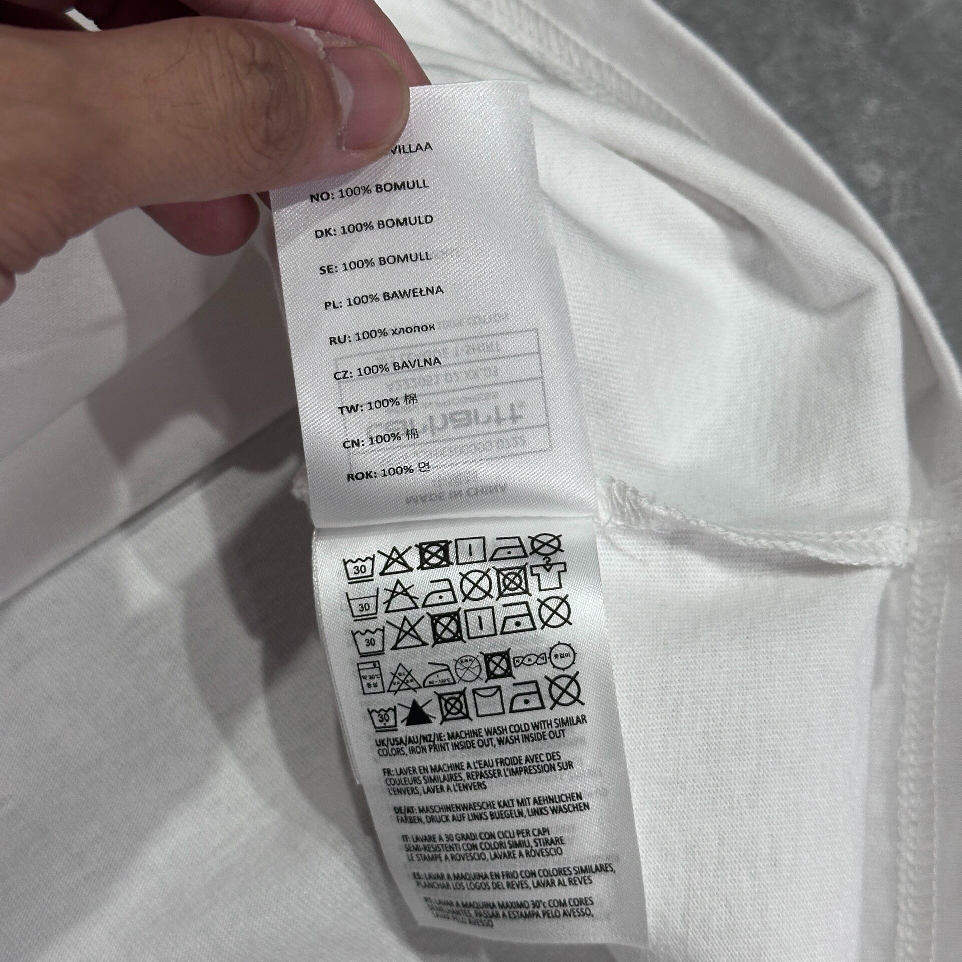 Carhartt Black Cursive Short-Sleeve Tee — label